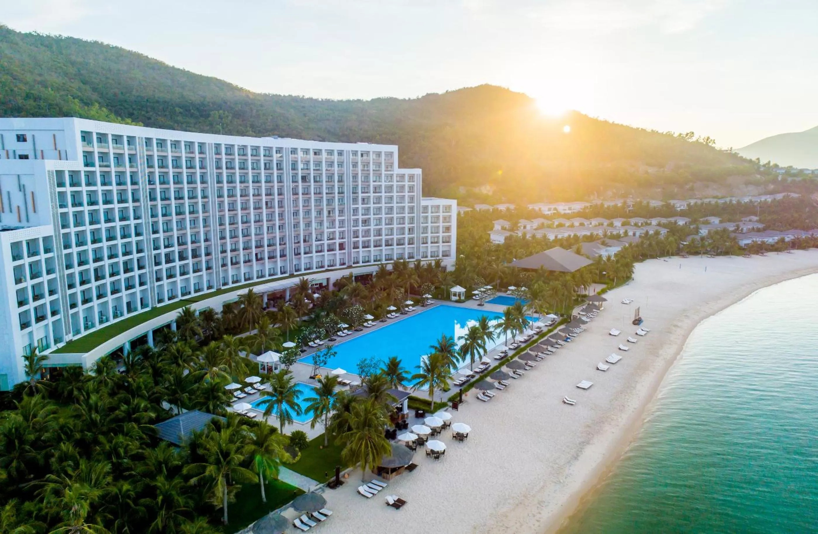 Property building in Vinpearl Resort & Spa Nha Trang Bay