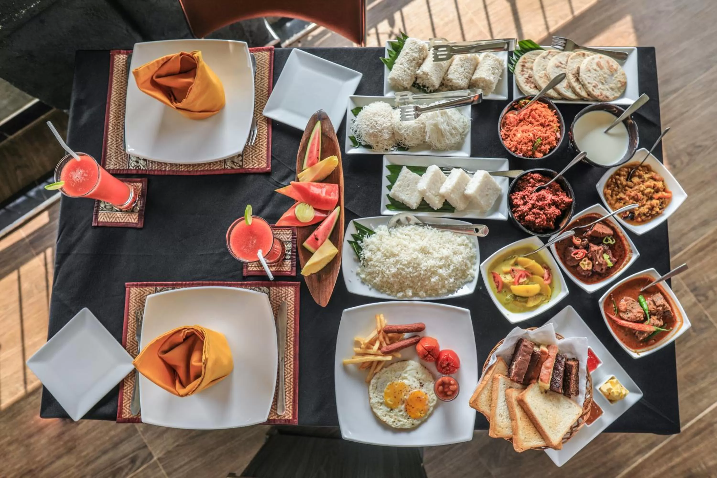 Food and drinks in Sigiriya Kingdom Gate Dambulla
