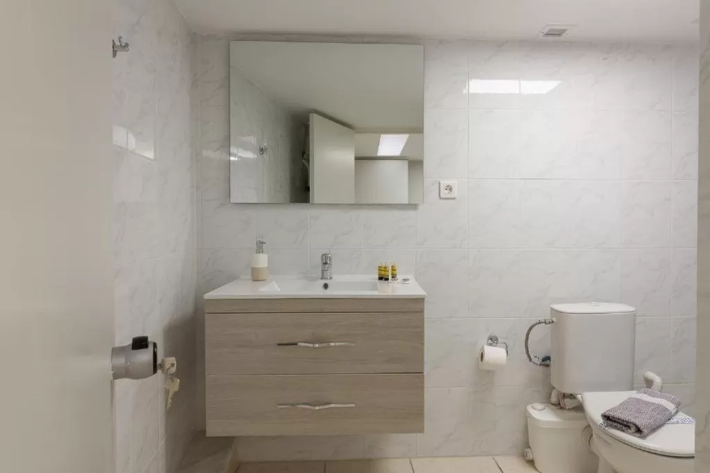 Bathroom in Arditou Akropolis Apartments-Suites