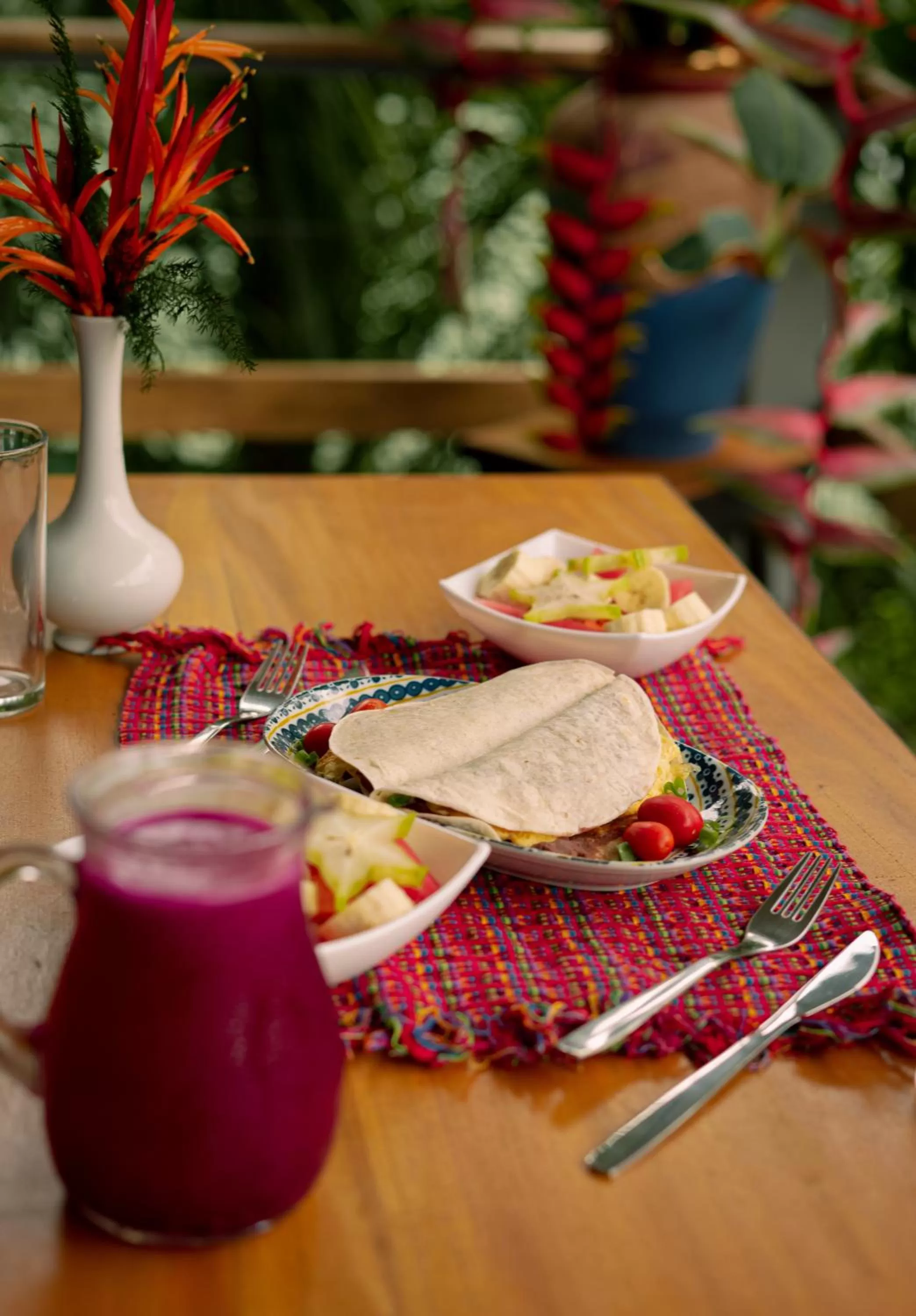 Breakfast in Agutipaca Bungalows