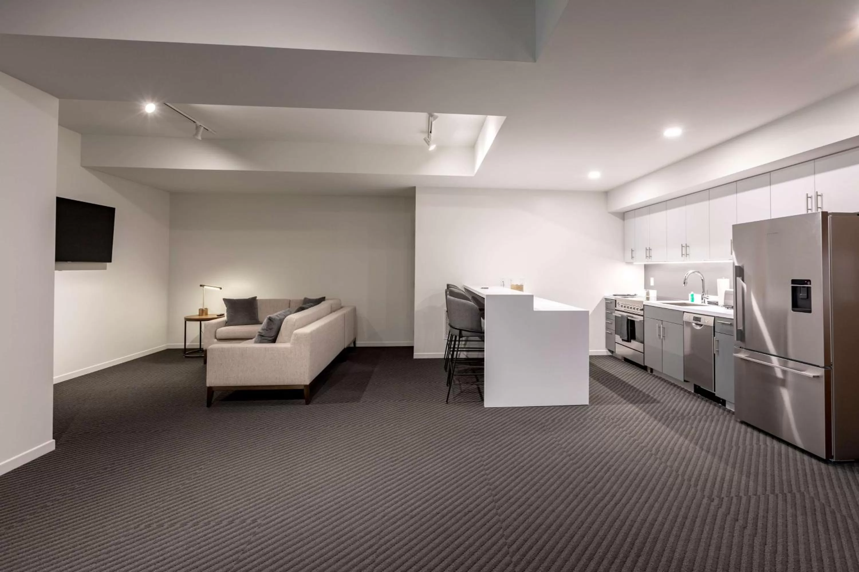 Living room in Hotel Chauncey Iowa City, Tapestry Collection by Hilton