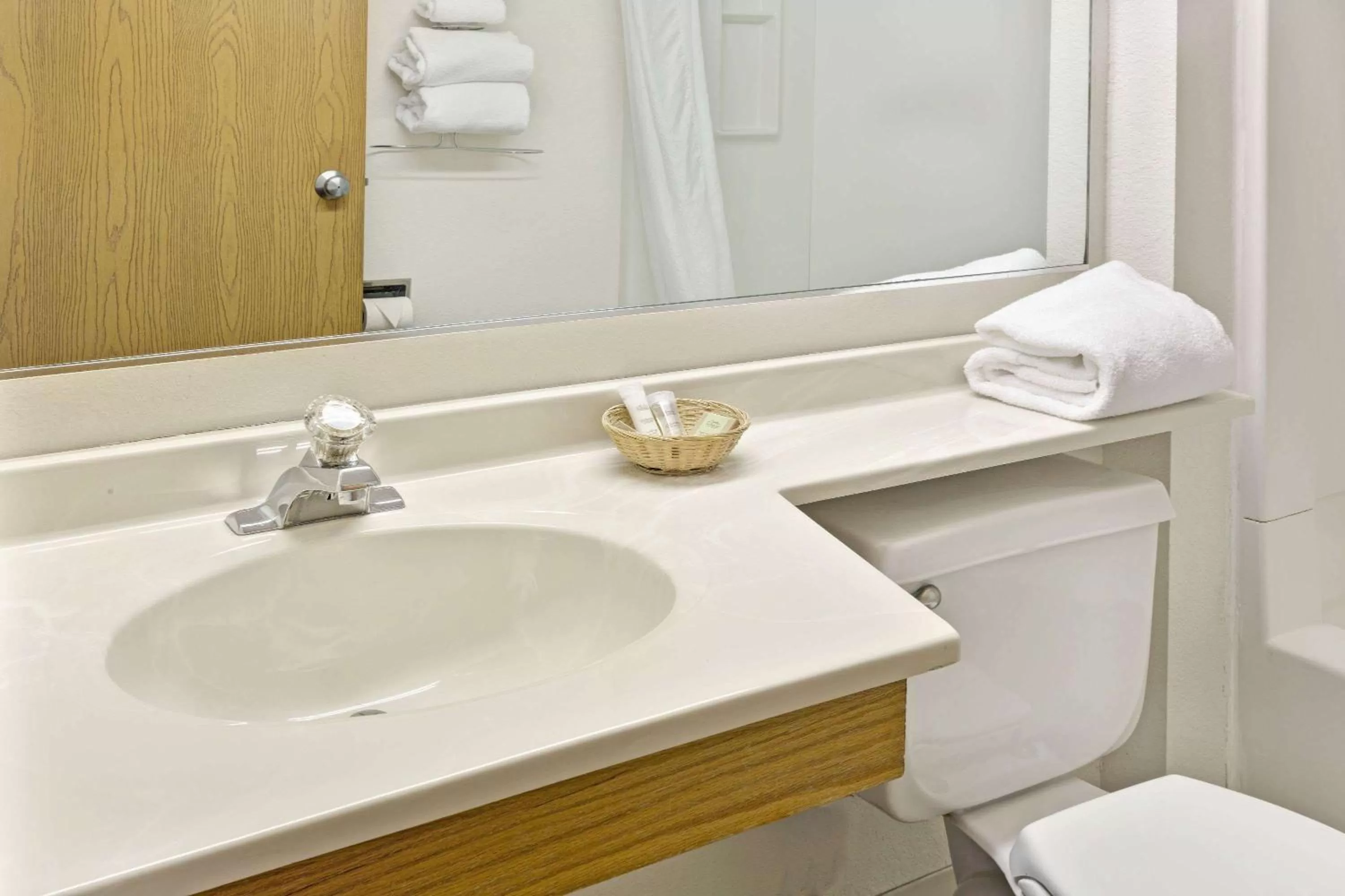 Bathroom in Super 8 by Wyndham Canonsburg/Pittsburgh Area