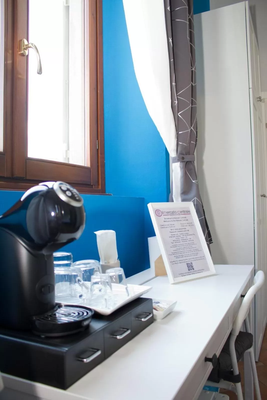 Bedroom in IL MERCATO CENTRALE B and B