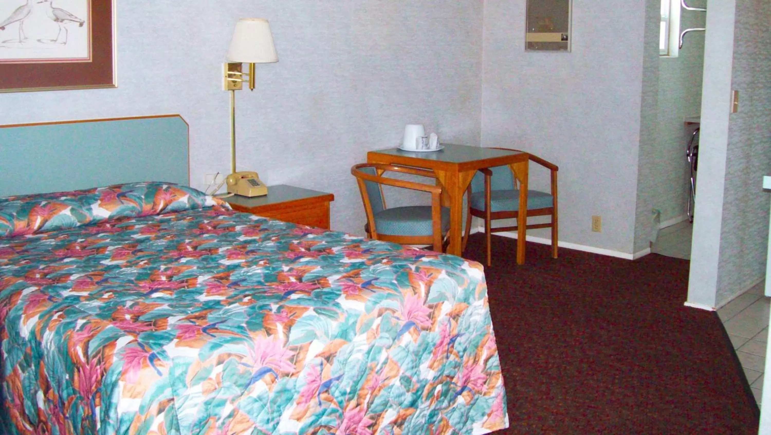 Photo of the whole room, Bed in Blue Mist Motel Florence