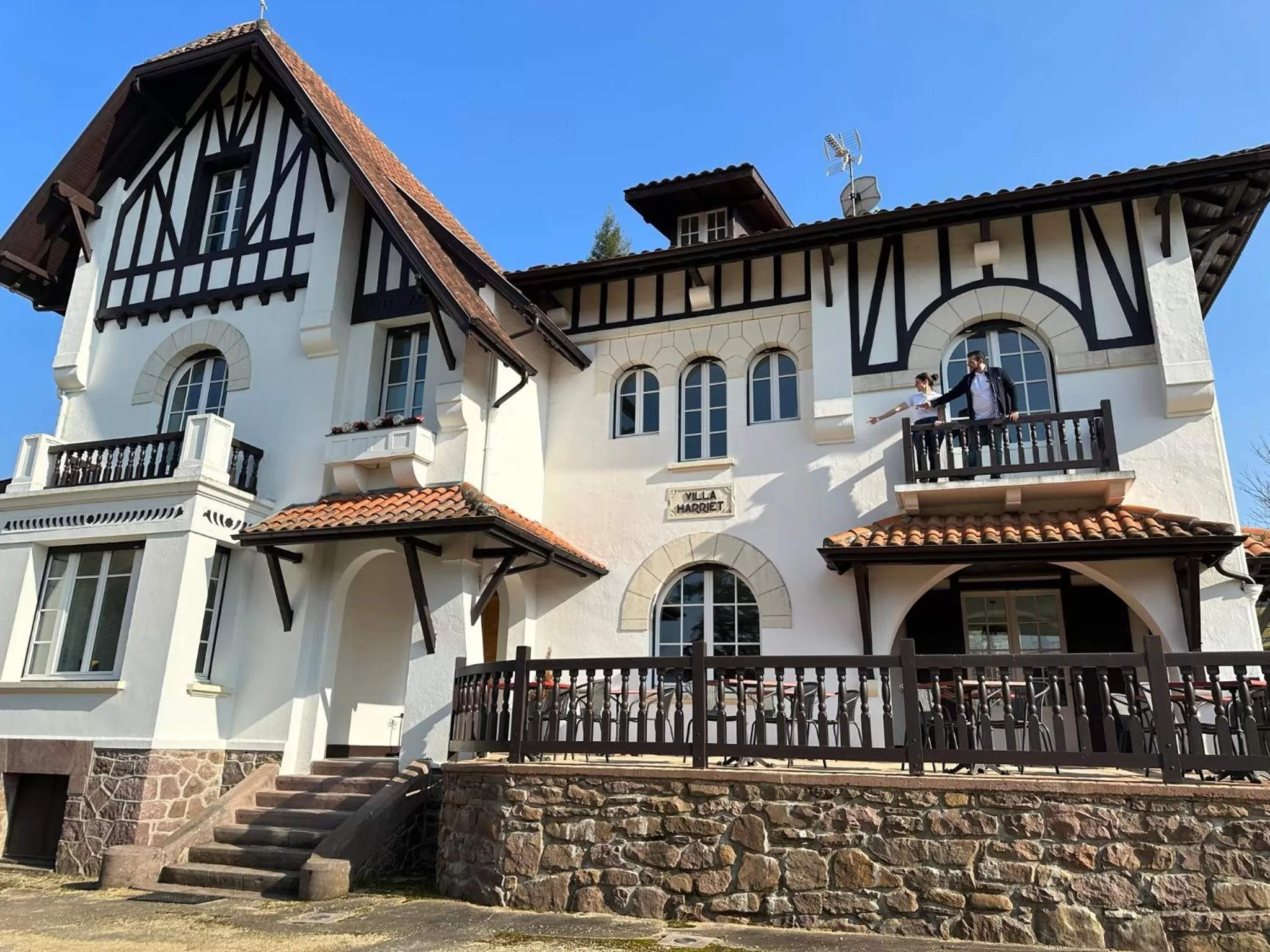 Property Building in Villa Harriet