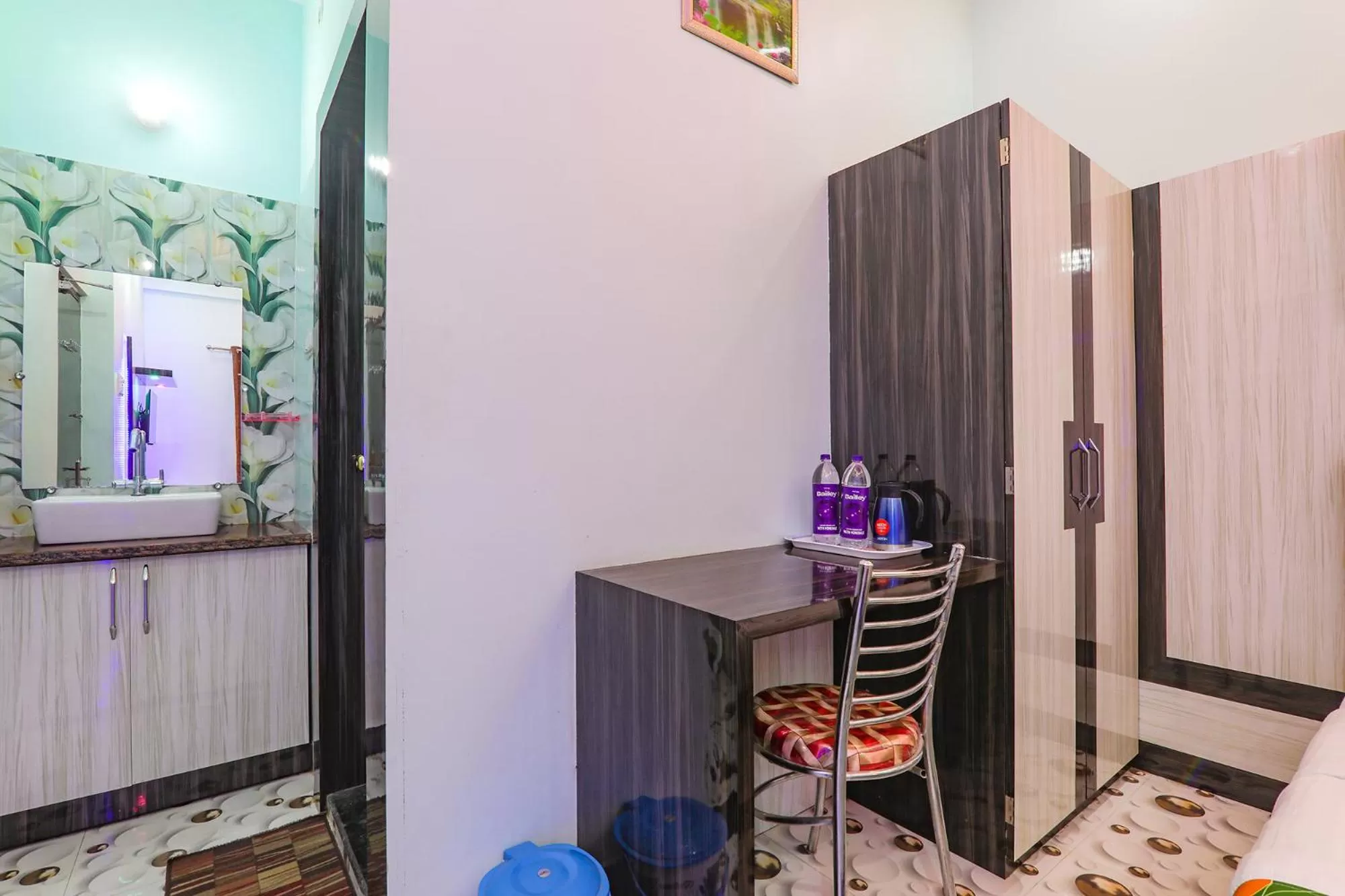 Bed in FabHotel Lumbini International - Nr Sarnath Museum