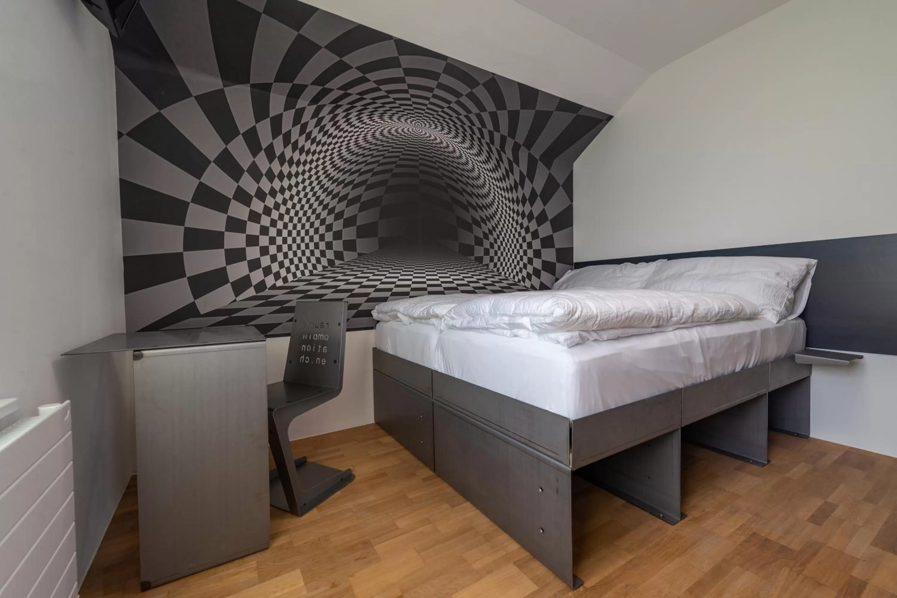 Photo of the whole room, Bed in Boutique Hotel BS16 before Bern City Parking gratis