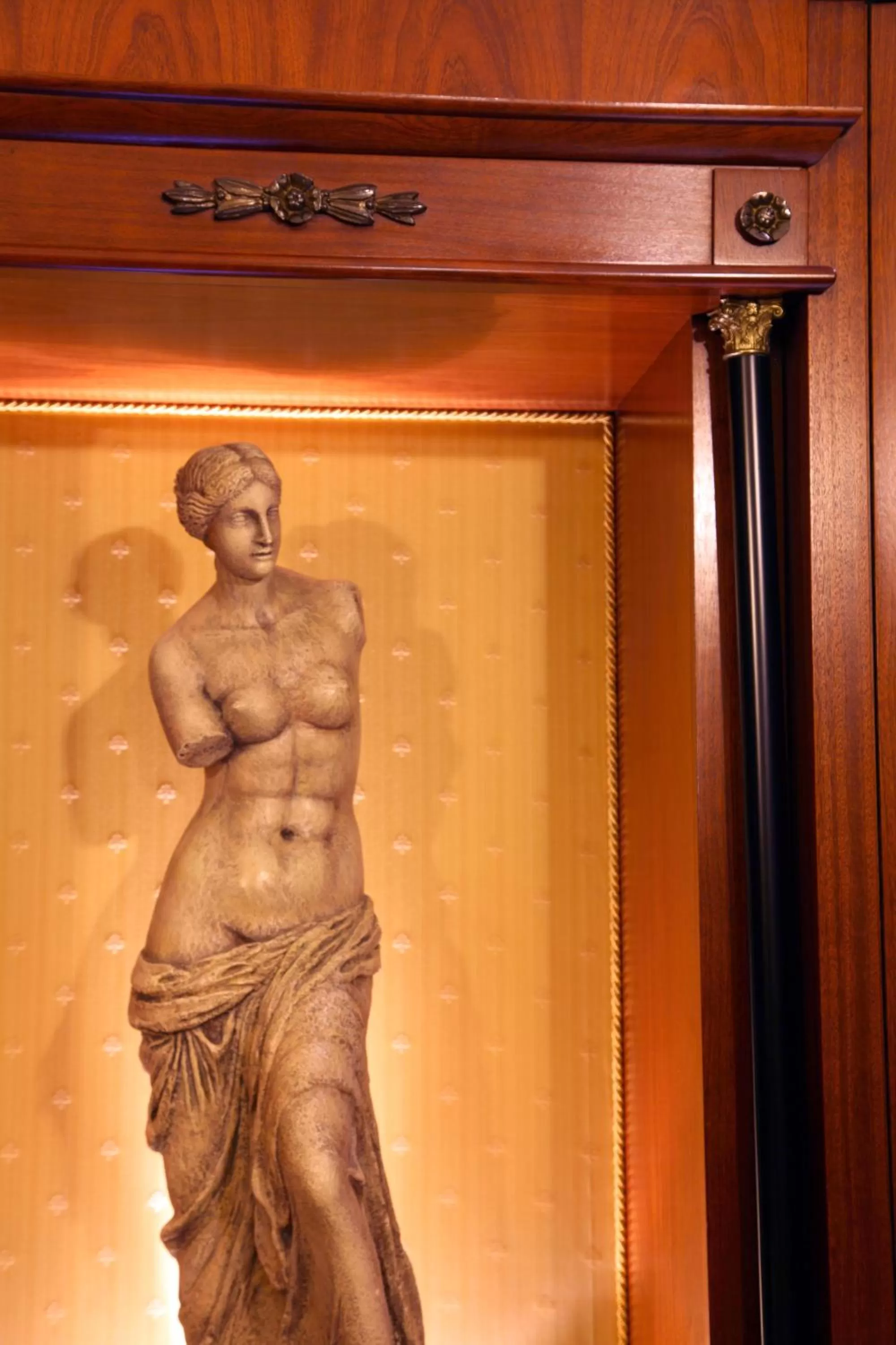 Decorative detail in Hotel Serena srl