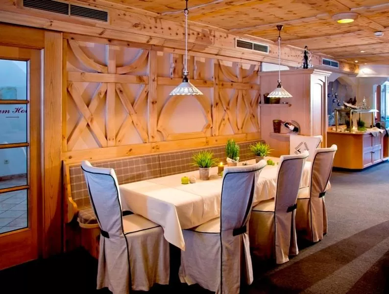 Restaurant/places to eat in Hotel Bergkristall