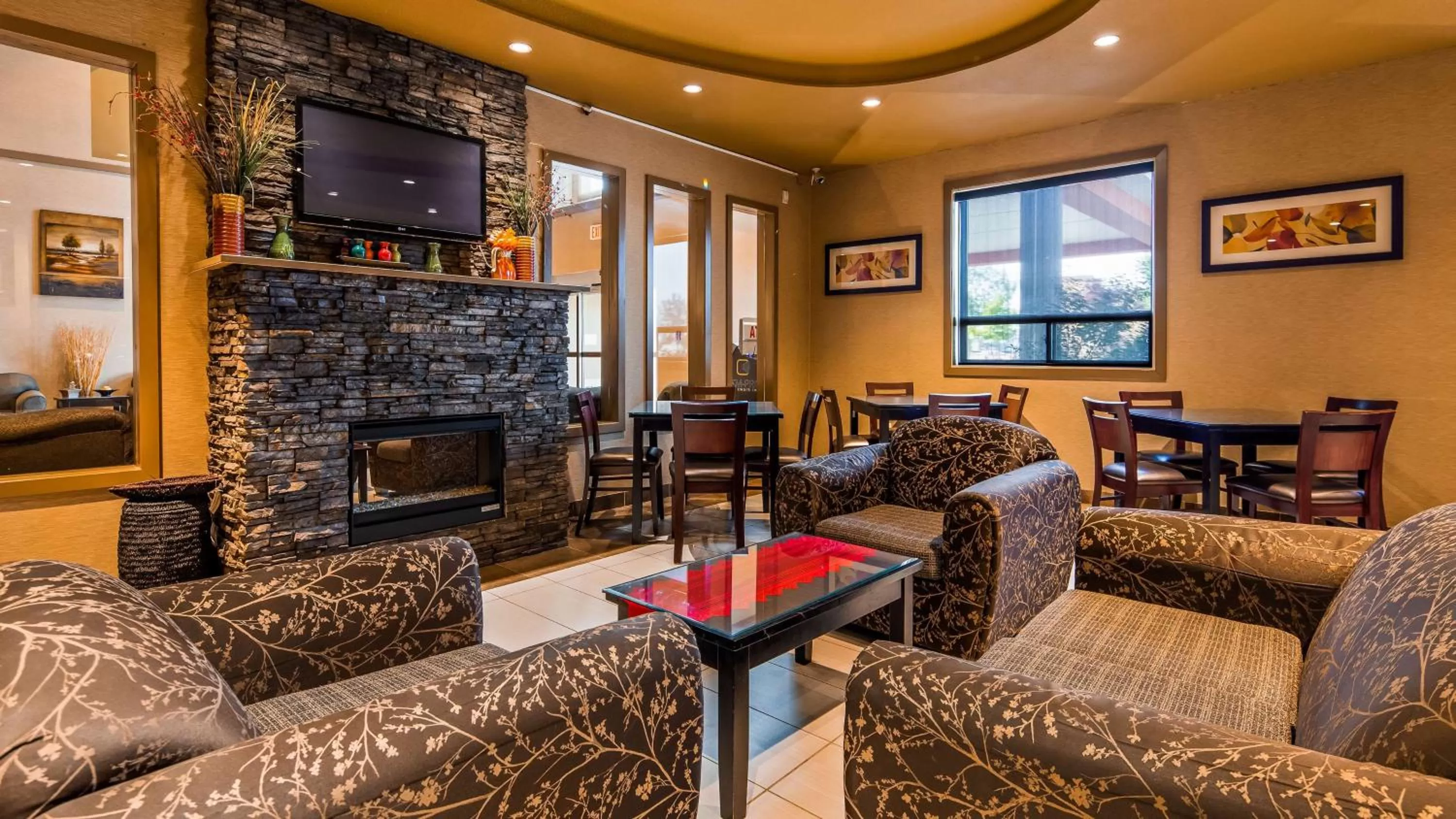 Lobby or reception in Best Western Estevan Inn & Suites