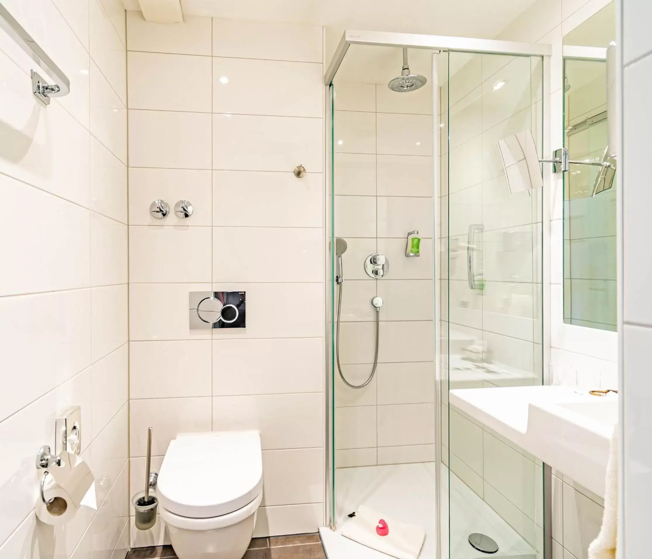 Comfort Double Room with Garden View - single occupancy in Parkhotel Sonnenberg Comfort Double Room with Garden View - single occupancy in Parkhotel Sonnenberg