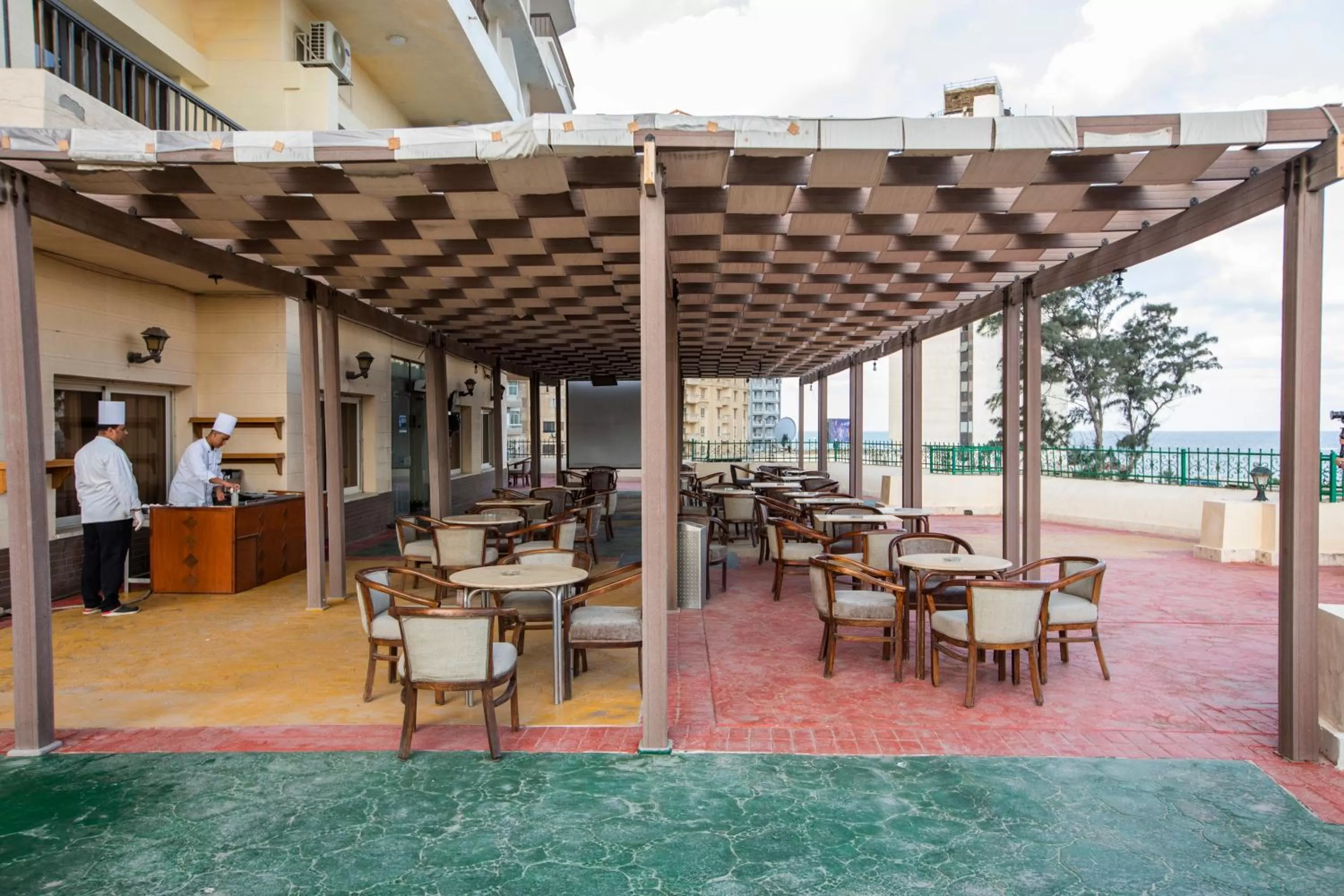 Restaurant/places to eat in AIFU Hotel El Montazah Alexandria