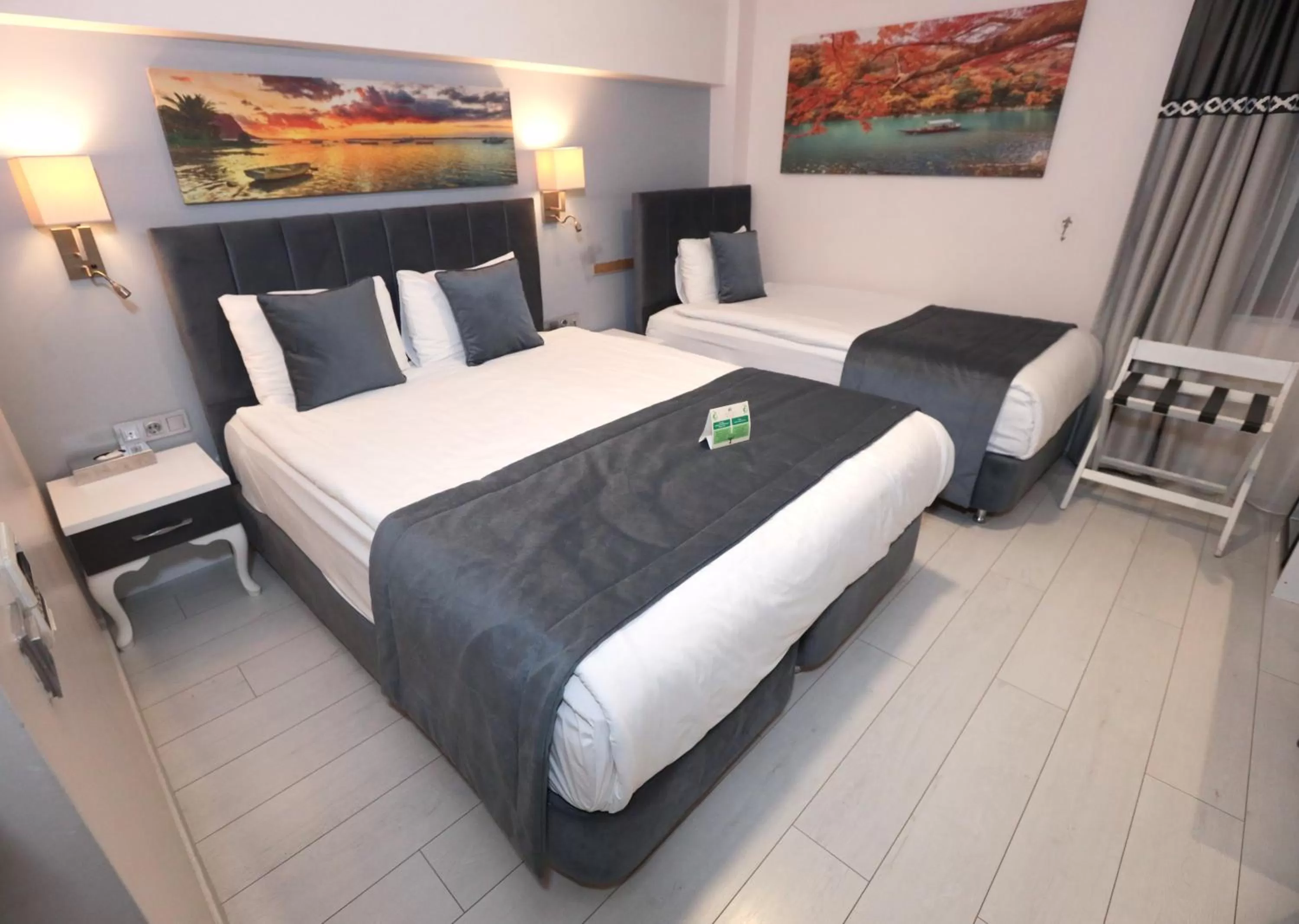 Photo of the whole room, Bed in Skalion Hotel