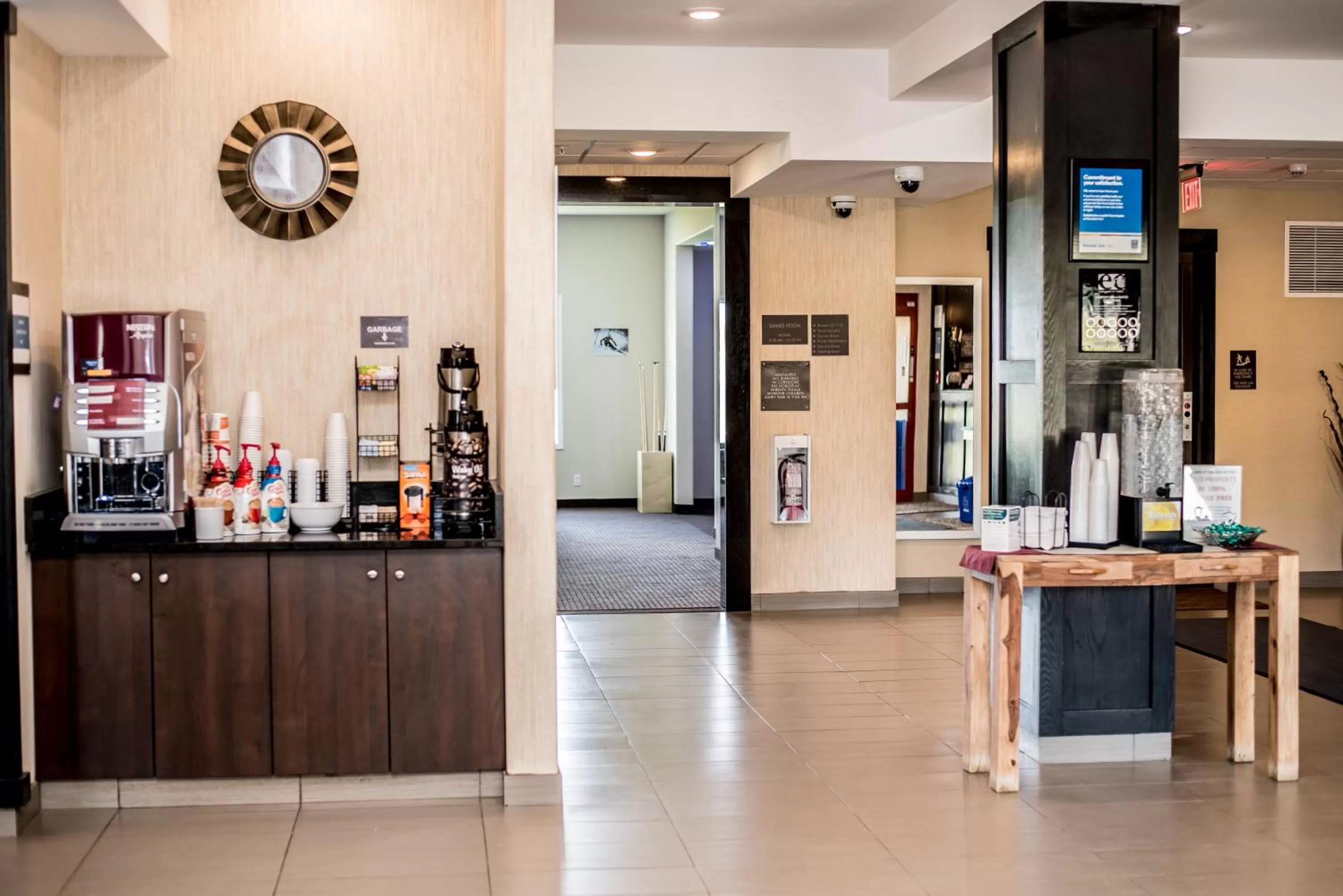 Coffee/tea facilities in Comfort Inn & Suites