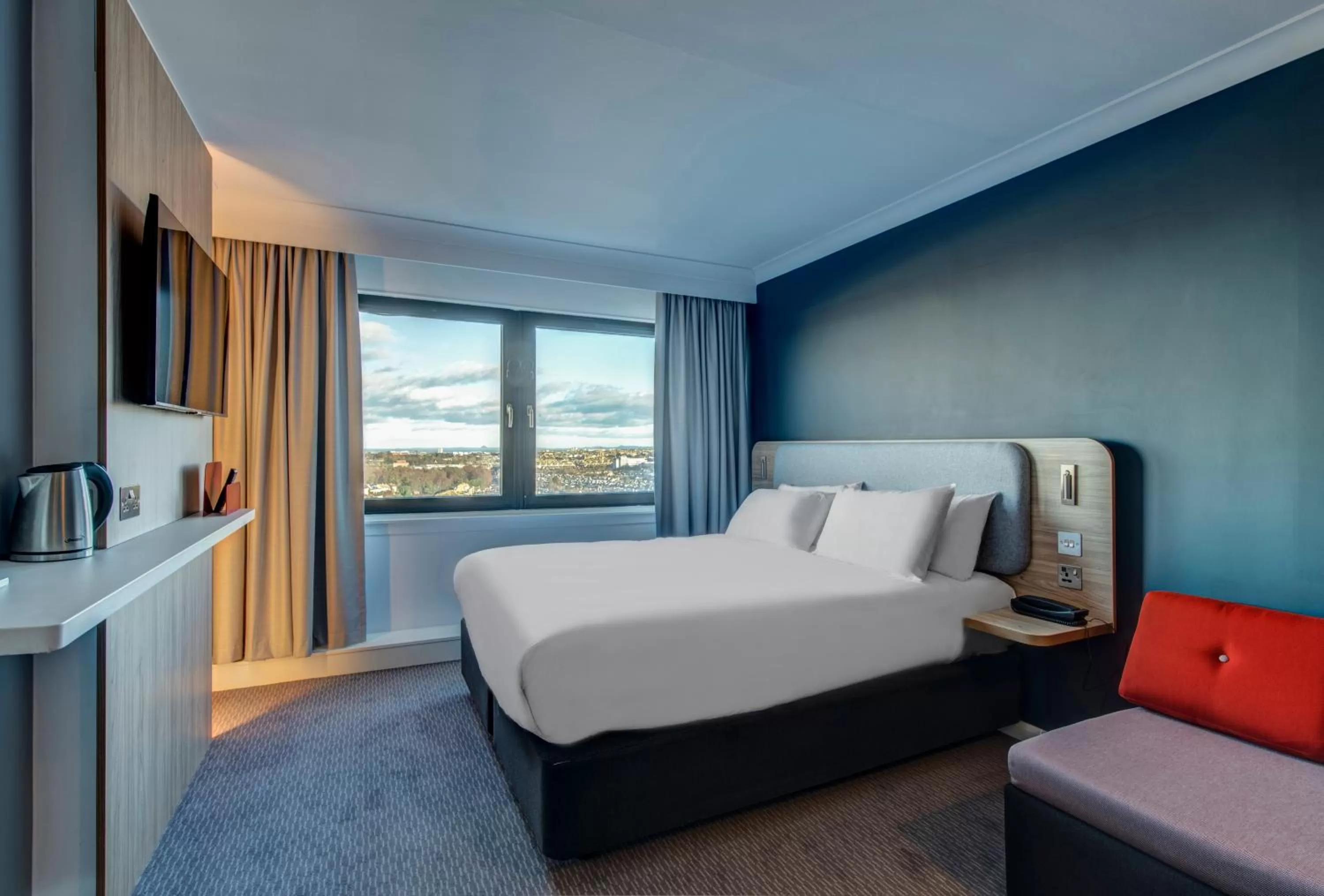 Photo of the whole room, Bed in Holiday Inn Express Edinburgh City West by IHG