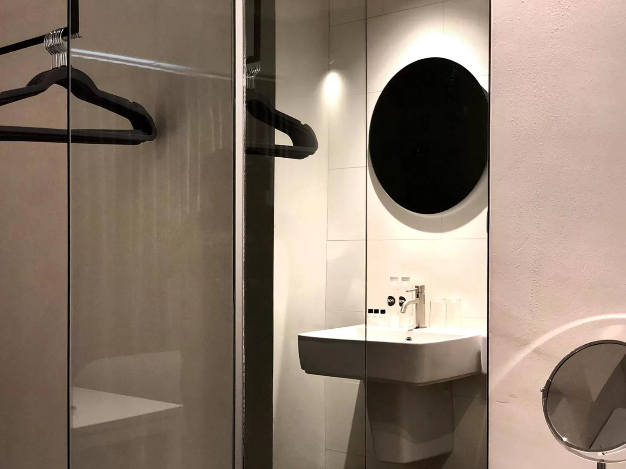 Bathroom in POR Daowadung NO PARKING