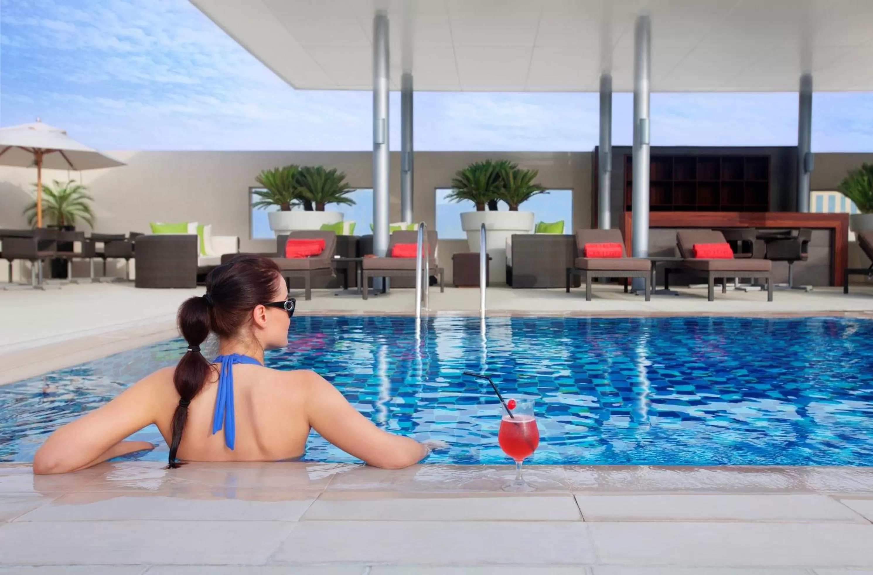 Swimming pool in Centro Barsha - by Rotana