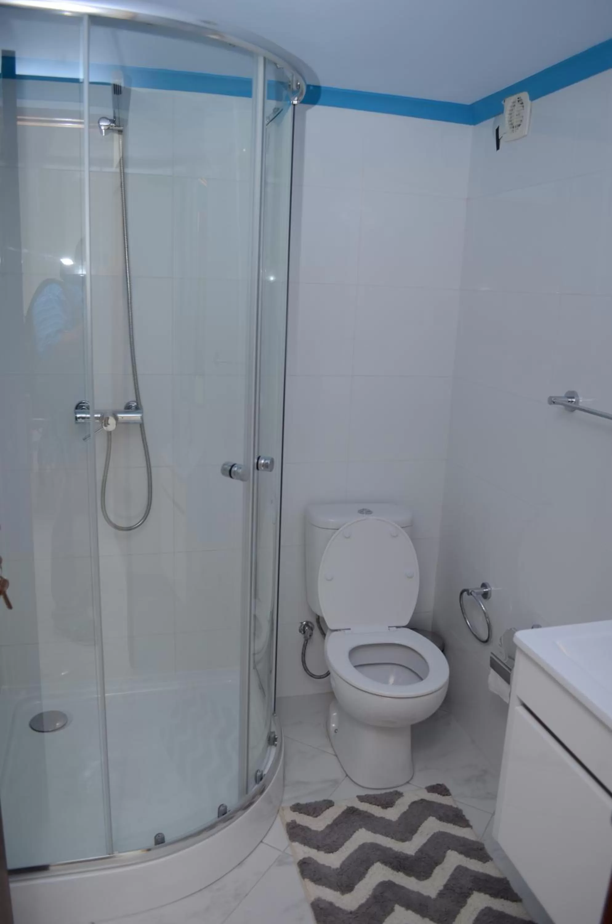 Bathroom in LT Aparthotel