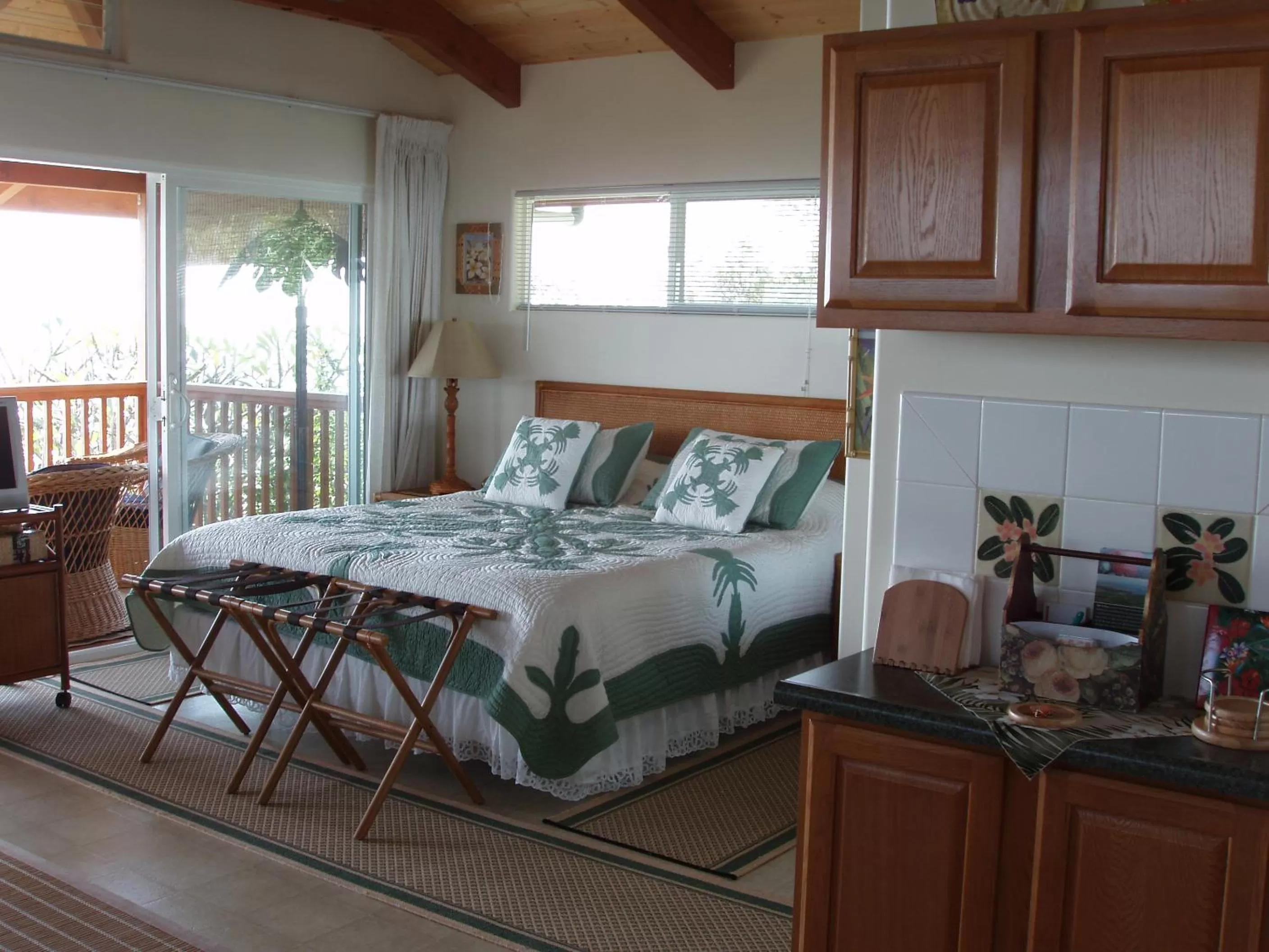 Room Photo in Belle Vue Kona Inc