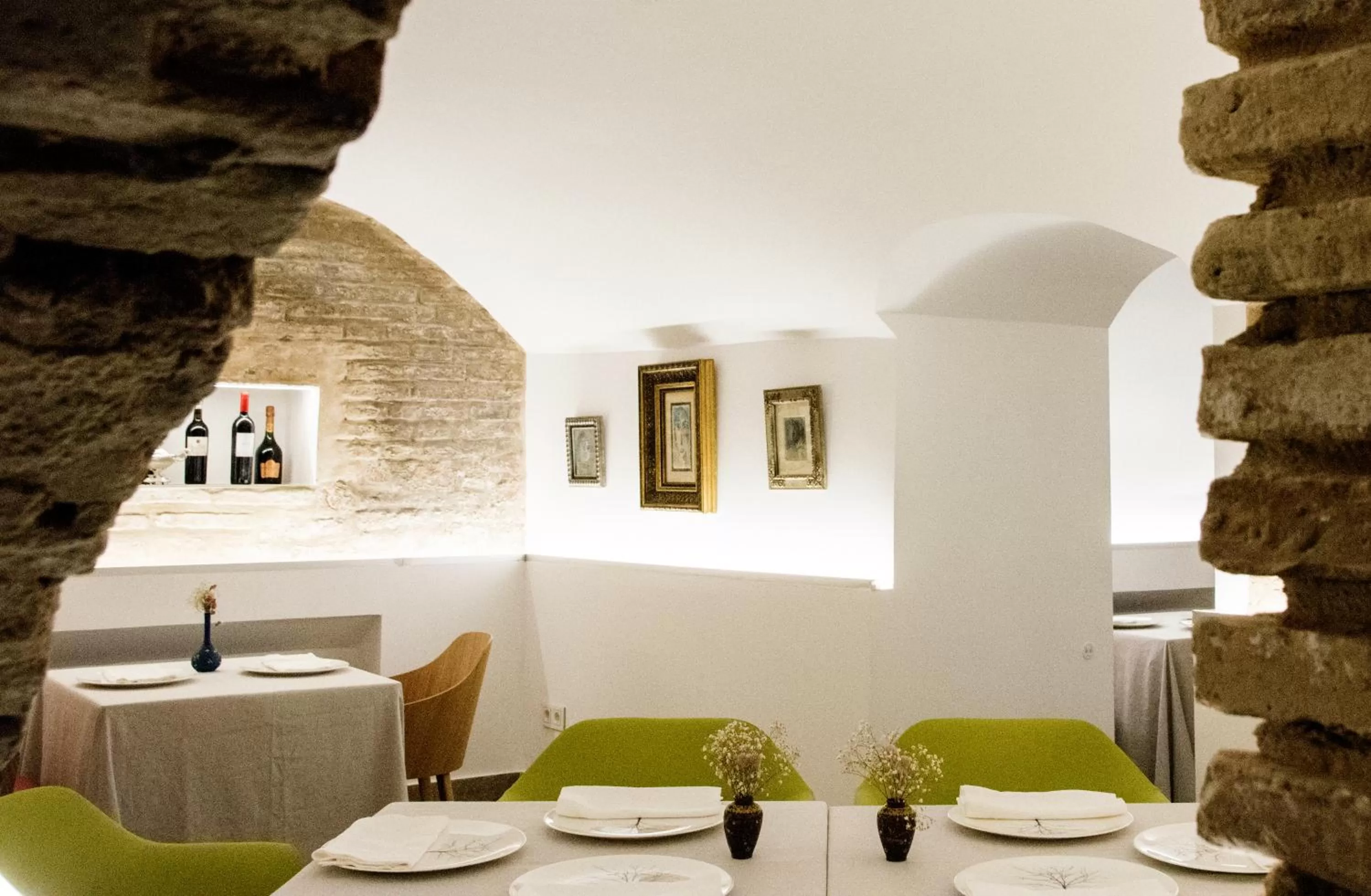 Restaurant/places to eat in Hotel Oleum - Parking Gratuito bajo disponibilidad y reserva previa