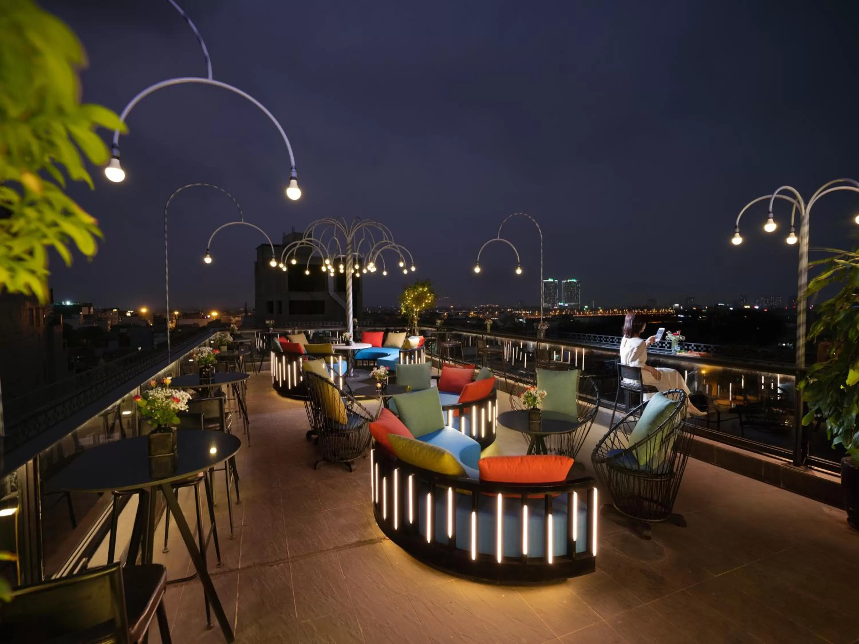 Lounge or bar in Shining Central Hotel & Spa