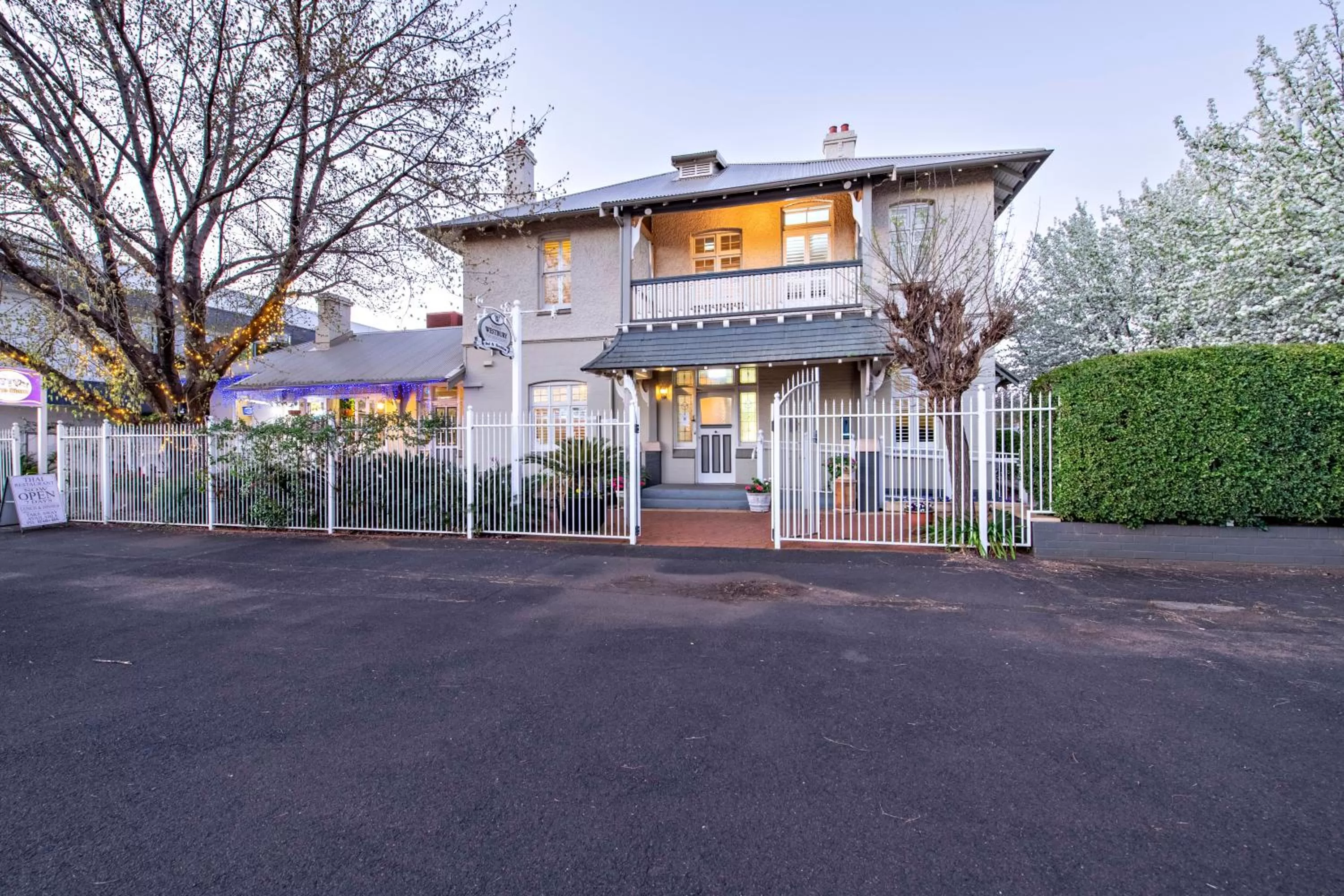 Property building in The Westbury Dubbo