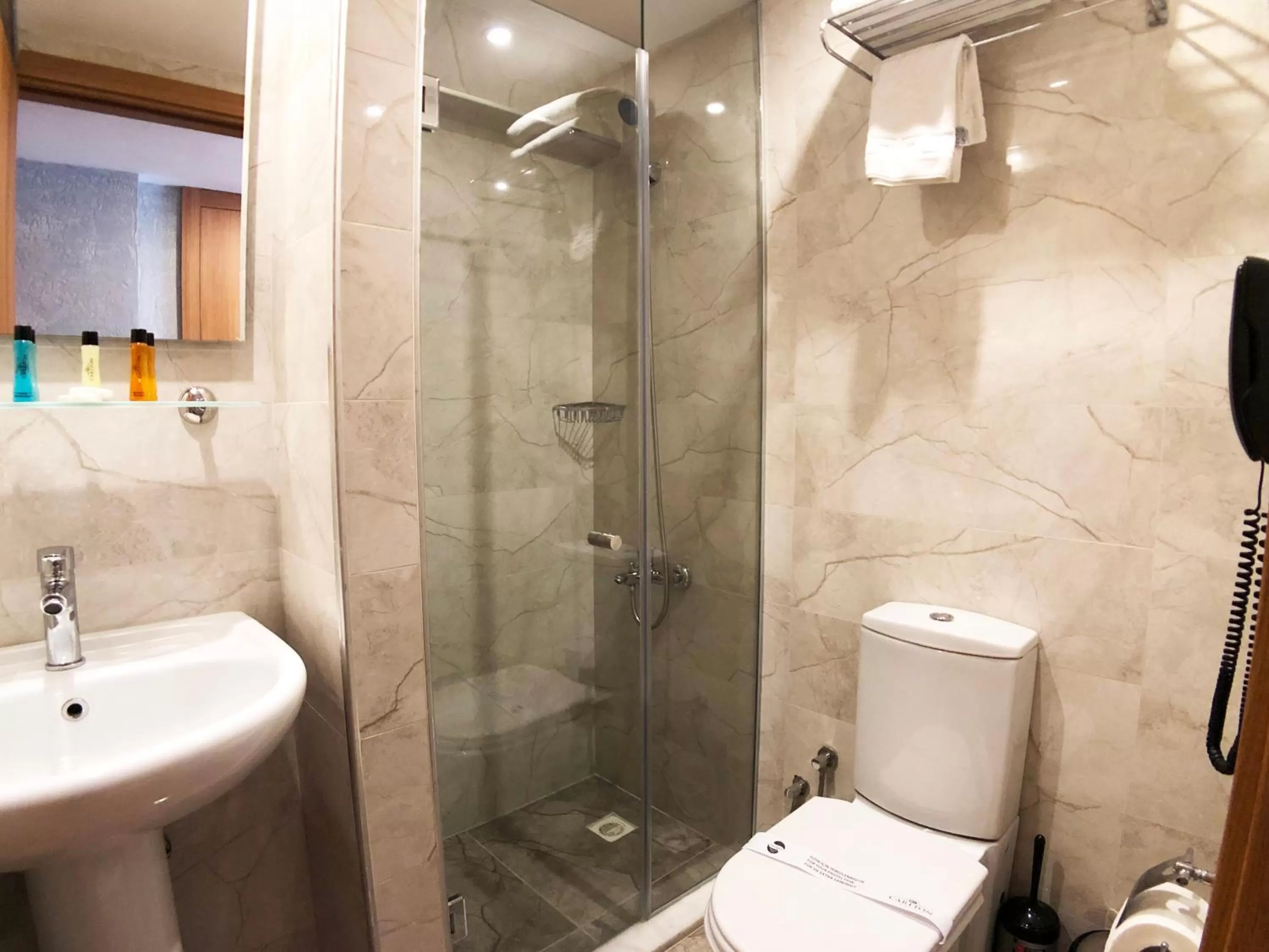 Bathroom in Sveo İstanbul Hotel