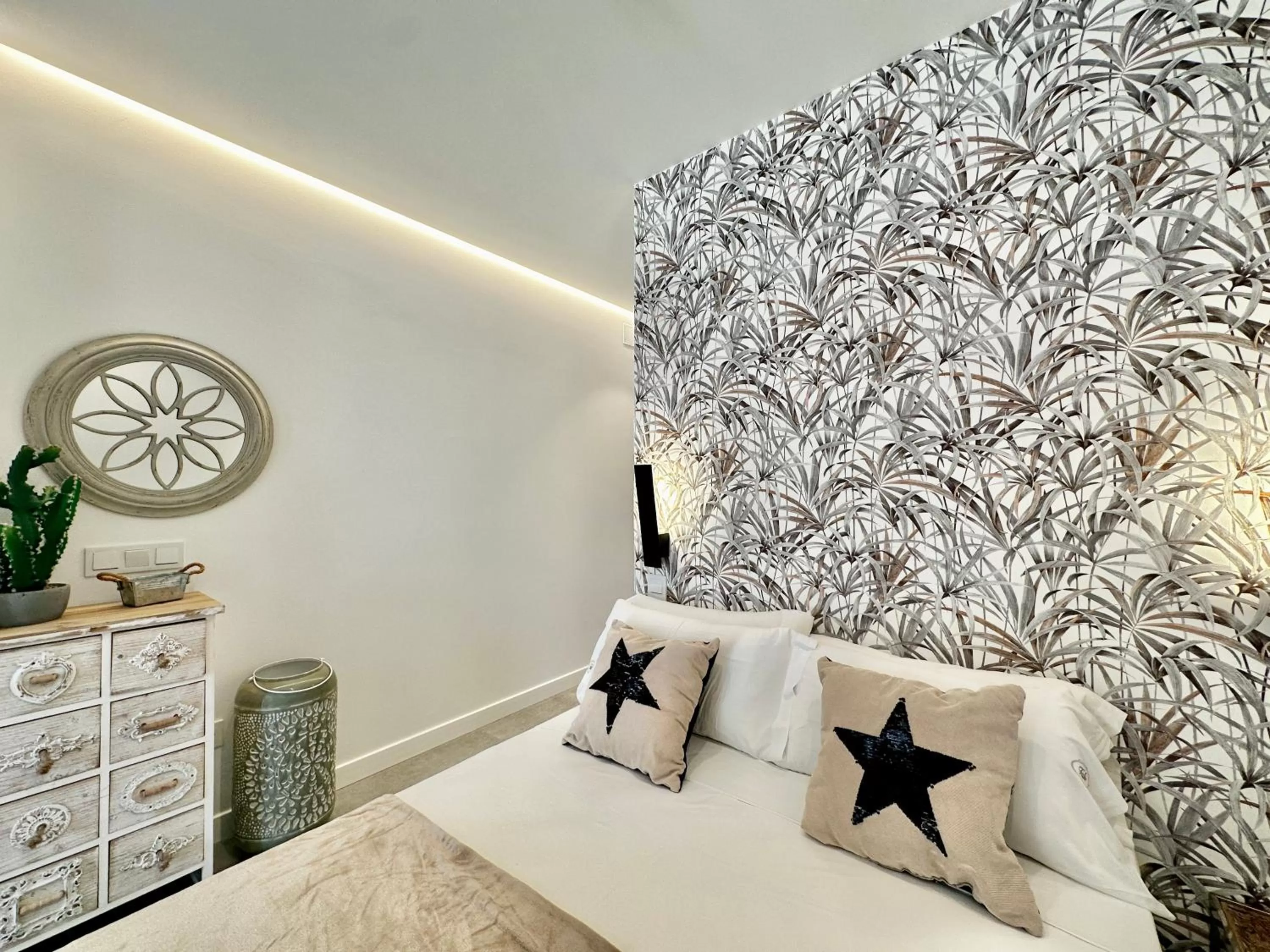Bed in Loft 18 Beachfront Marbella Center