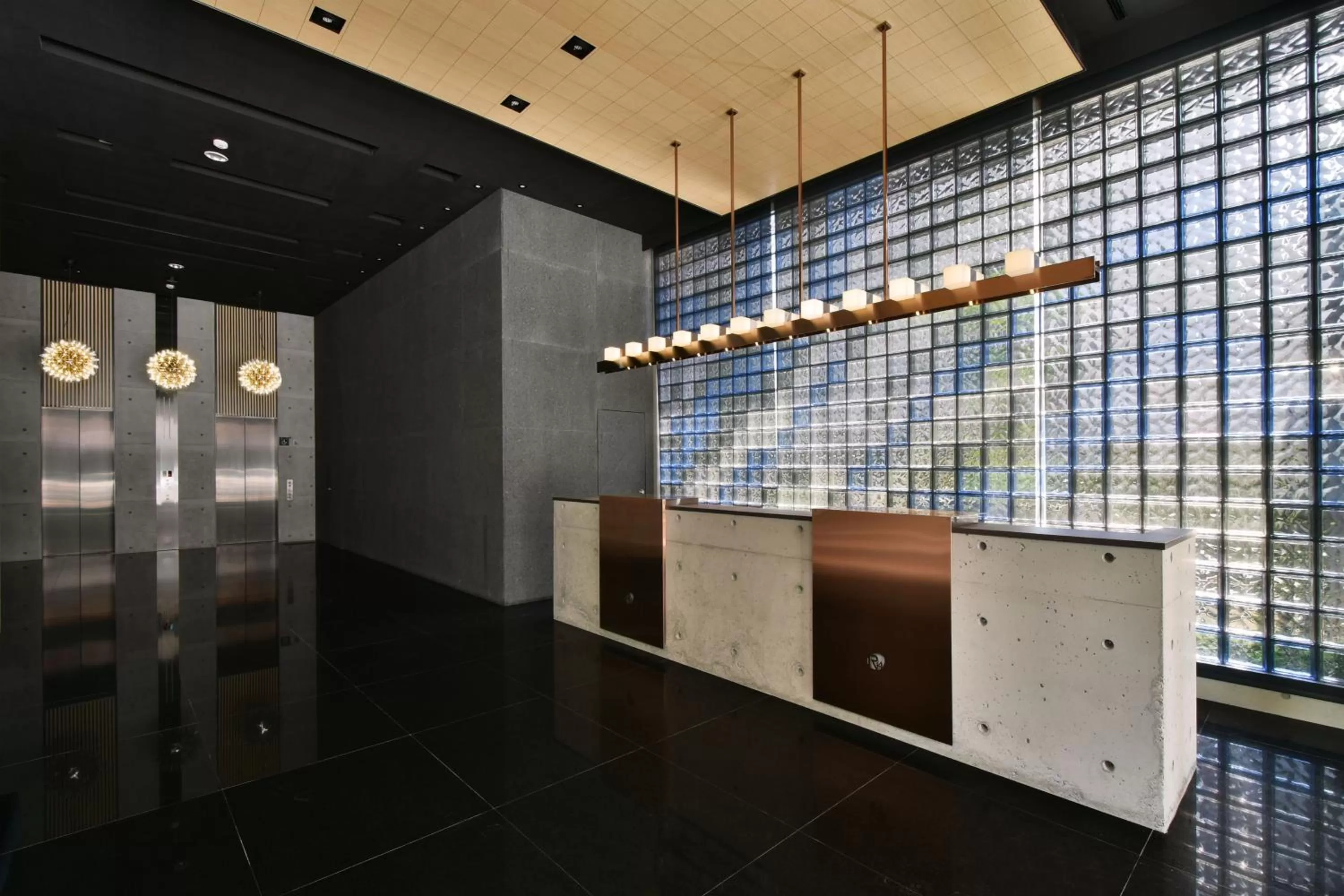 Lobby or reception in Hotel R14