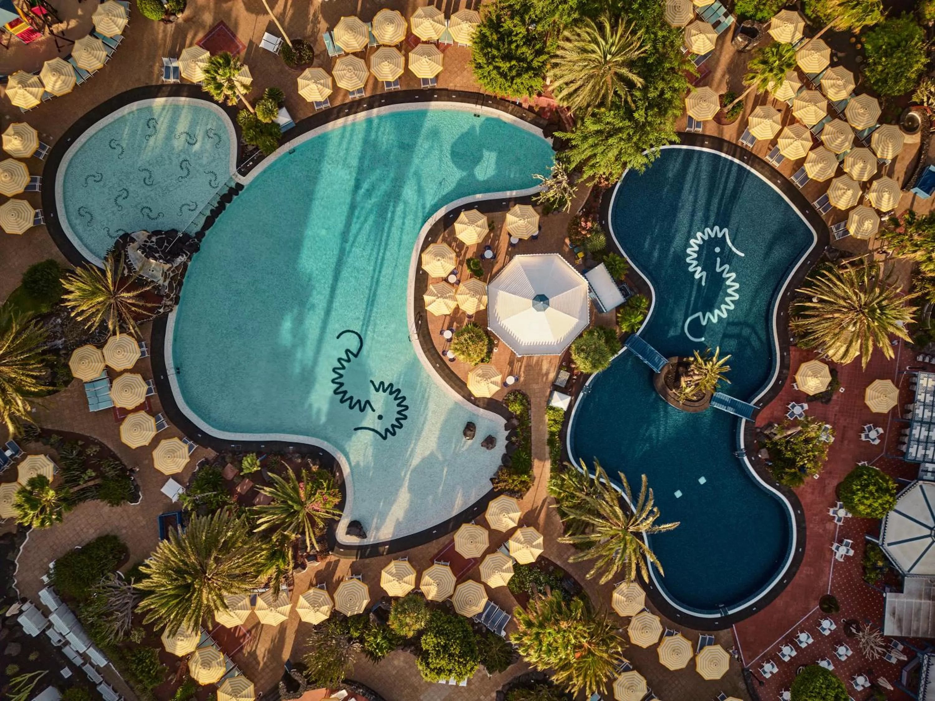 Pool view in Seaside Los Jameos