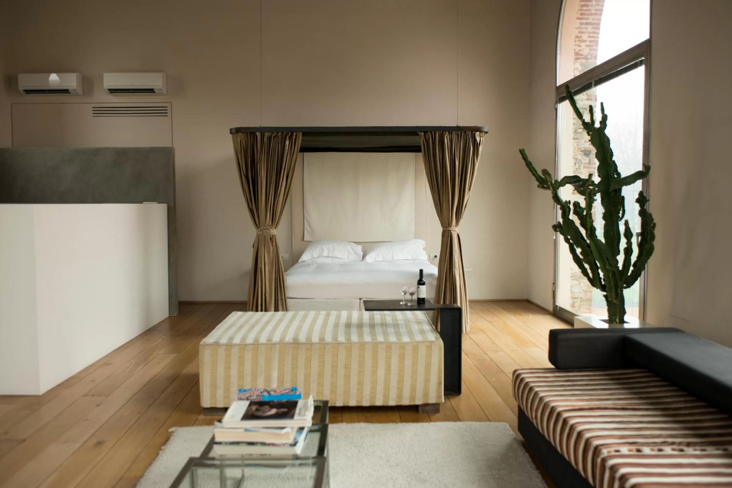 Living room, Bed in Riva Lofts Florence