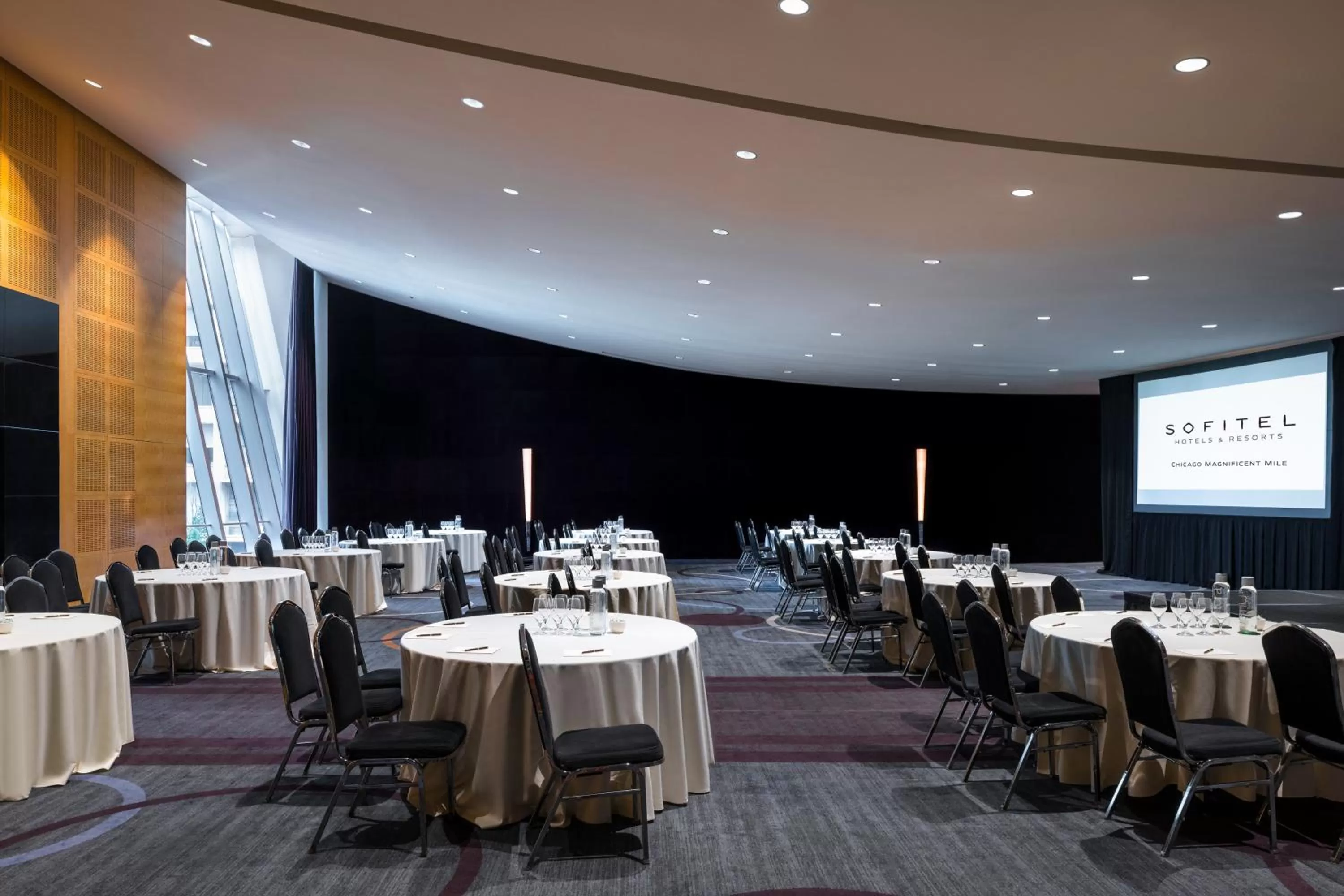 Meeting/conference room in Sofitel Chicago Magnificent Mile