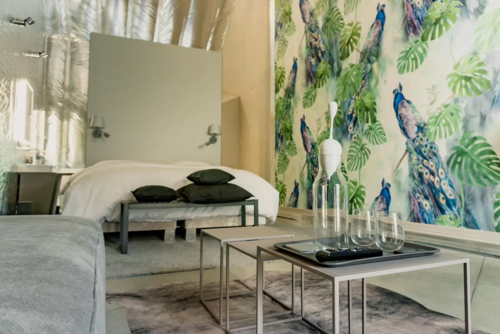 Property building, Bed in Hotel 49