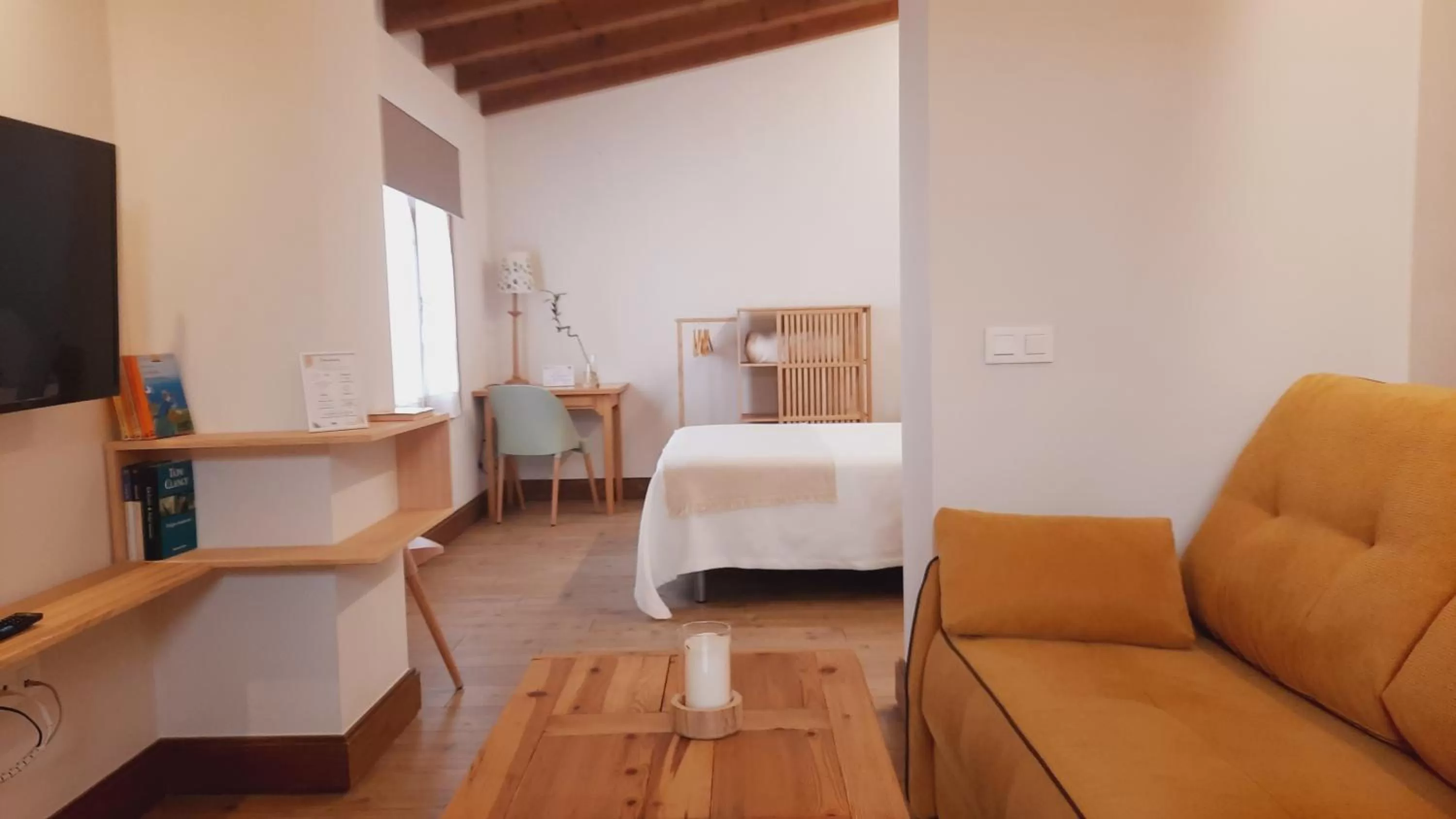 Photo of the whole room, Bed in La Casa del Médico Hostería Rural