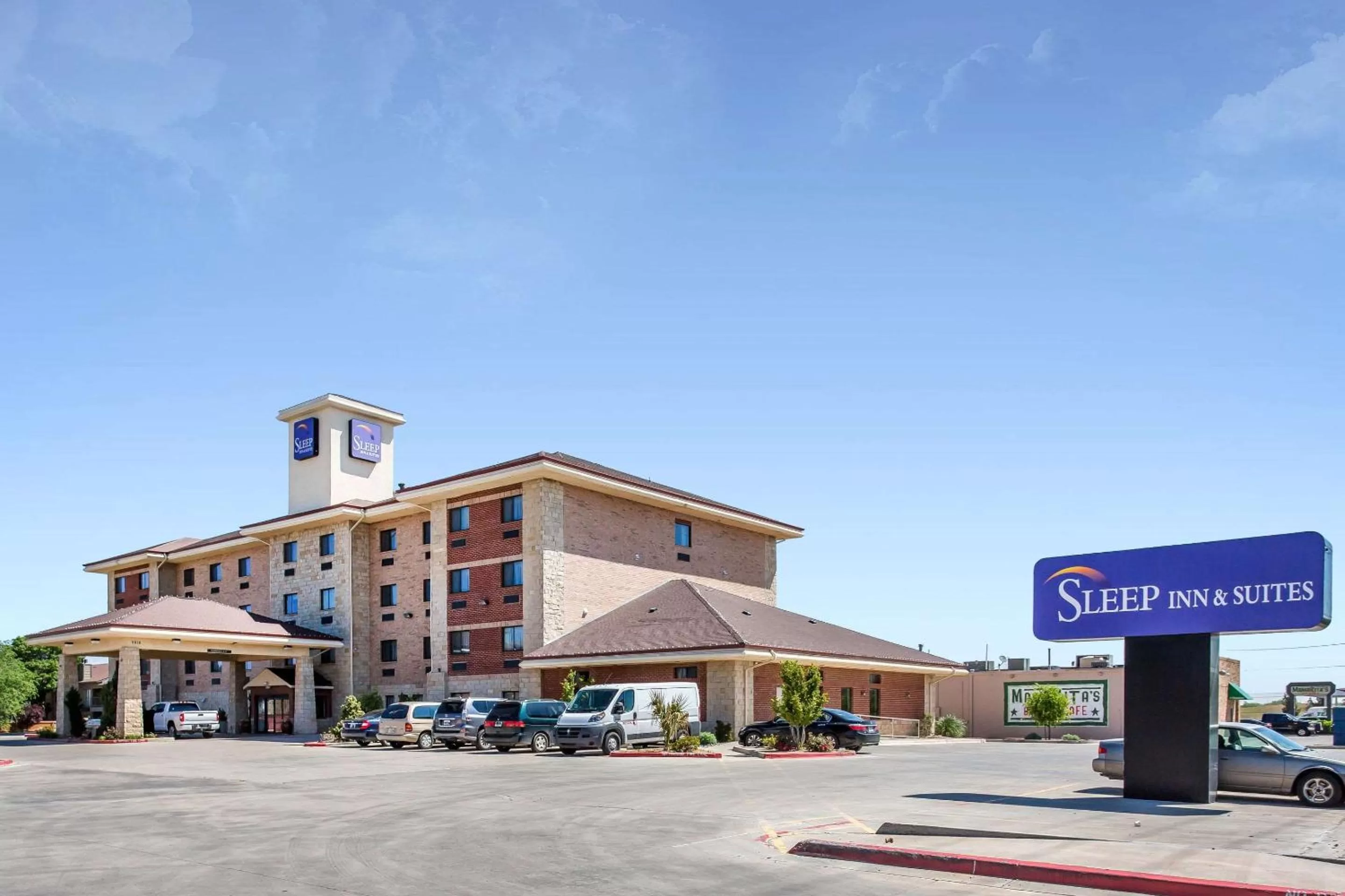 Property building in Sleep Inn & Suites Lubbock West