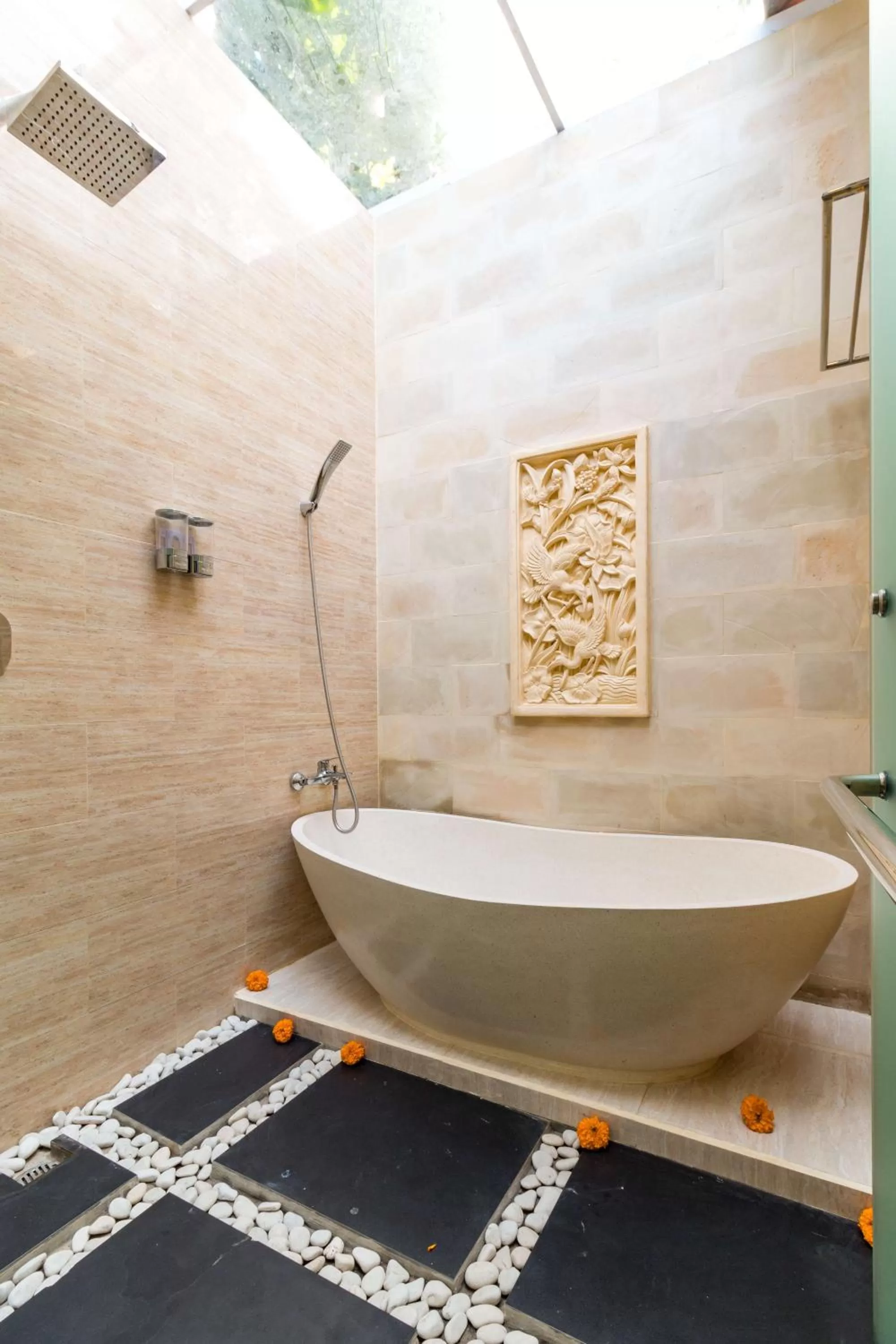 Shower in The Pesaren Ubud