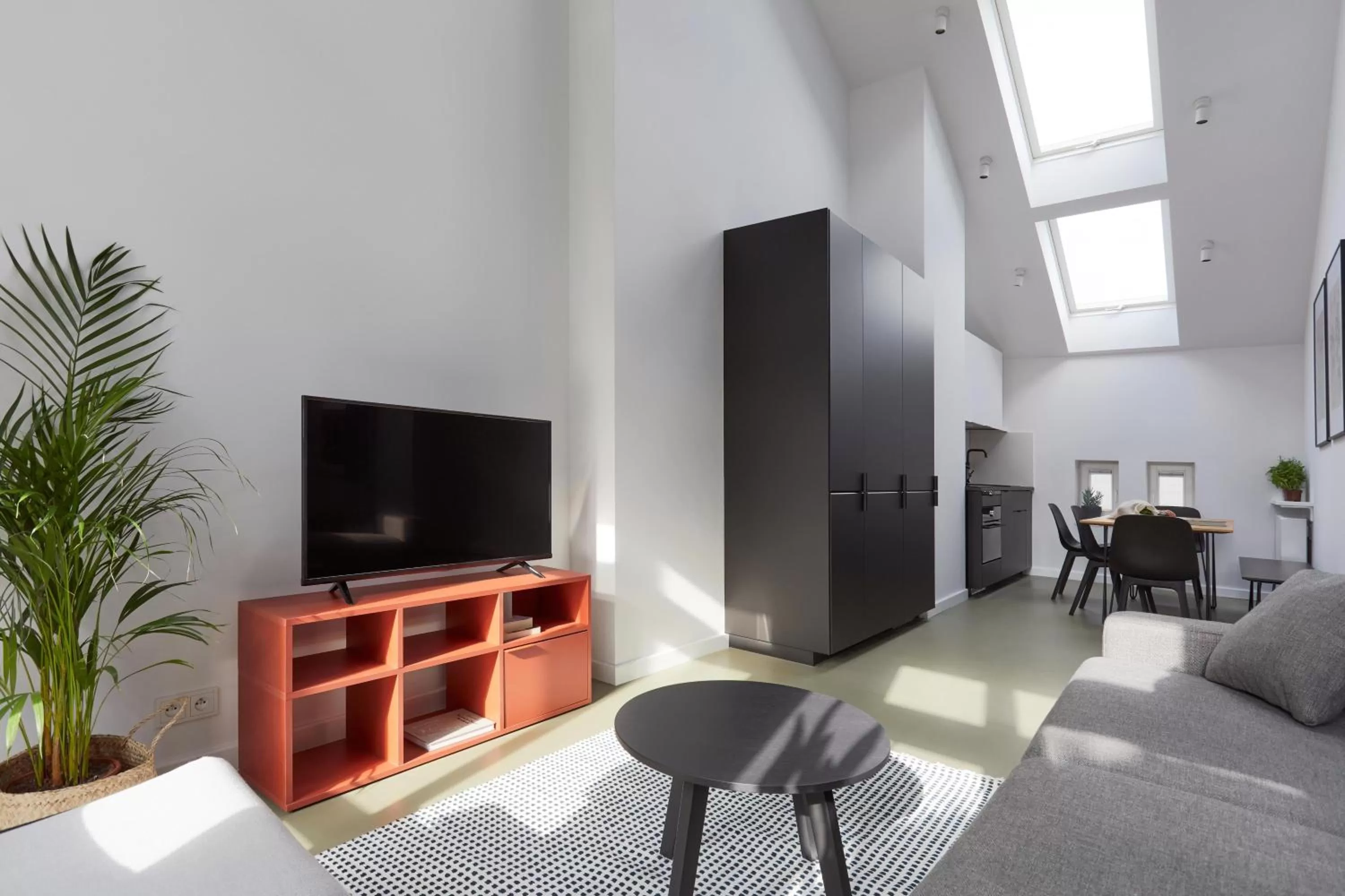 TV and multimedia in PLANTONIA Aparthotel