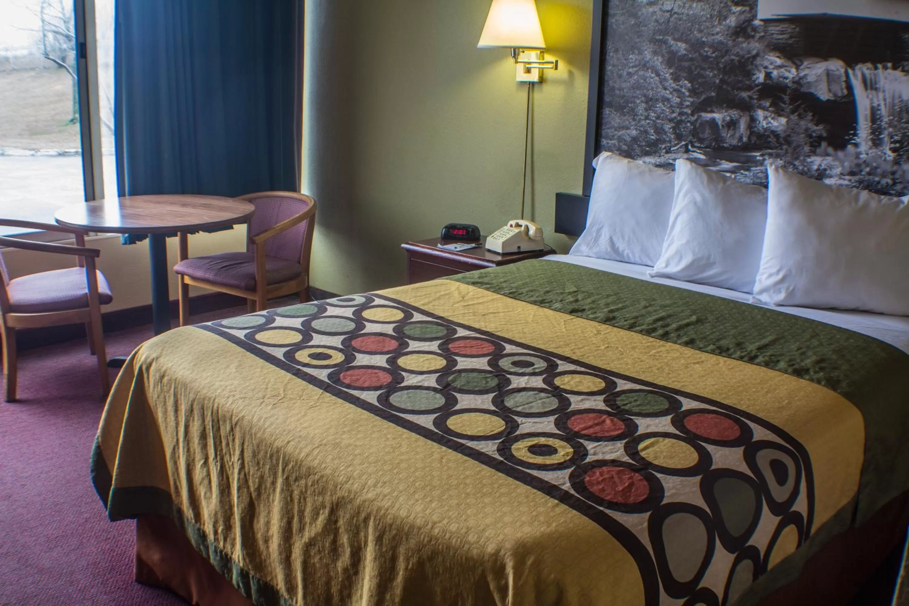Queen Room - Mobility Access/Non-Smoking in Super 8 by Wyndham Erie/I 90
