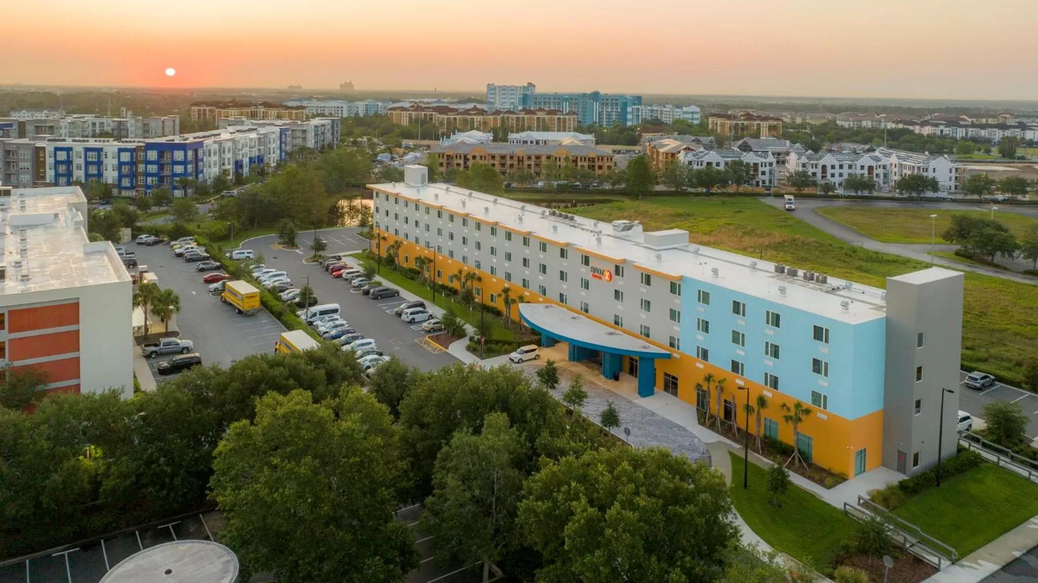 Bird's eye view in SPOT X Hotel Orlando Intl Dr by The Red Collection