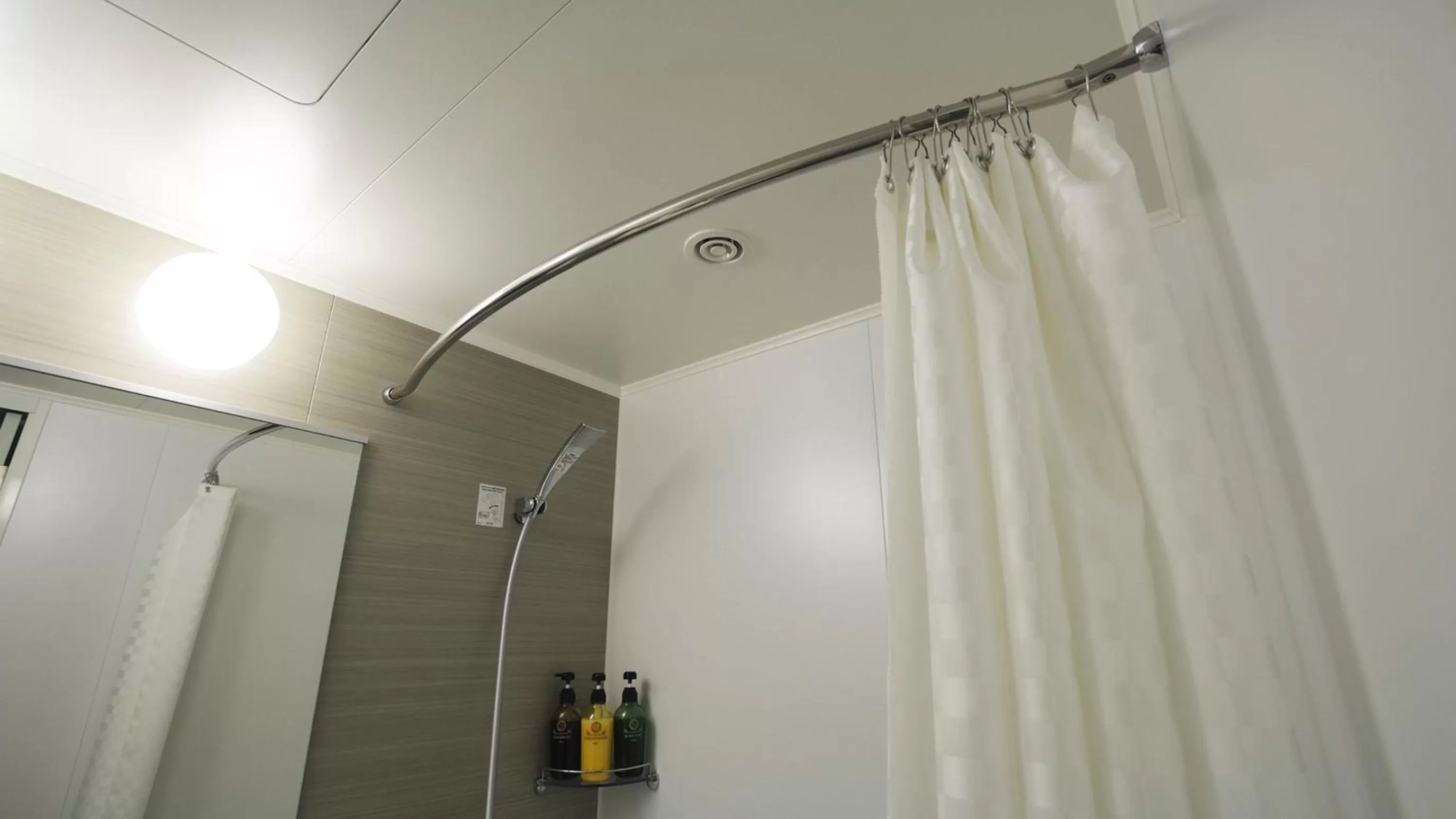 Bathroom in JR-East Hotel Mets Utsunomiya