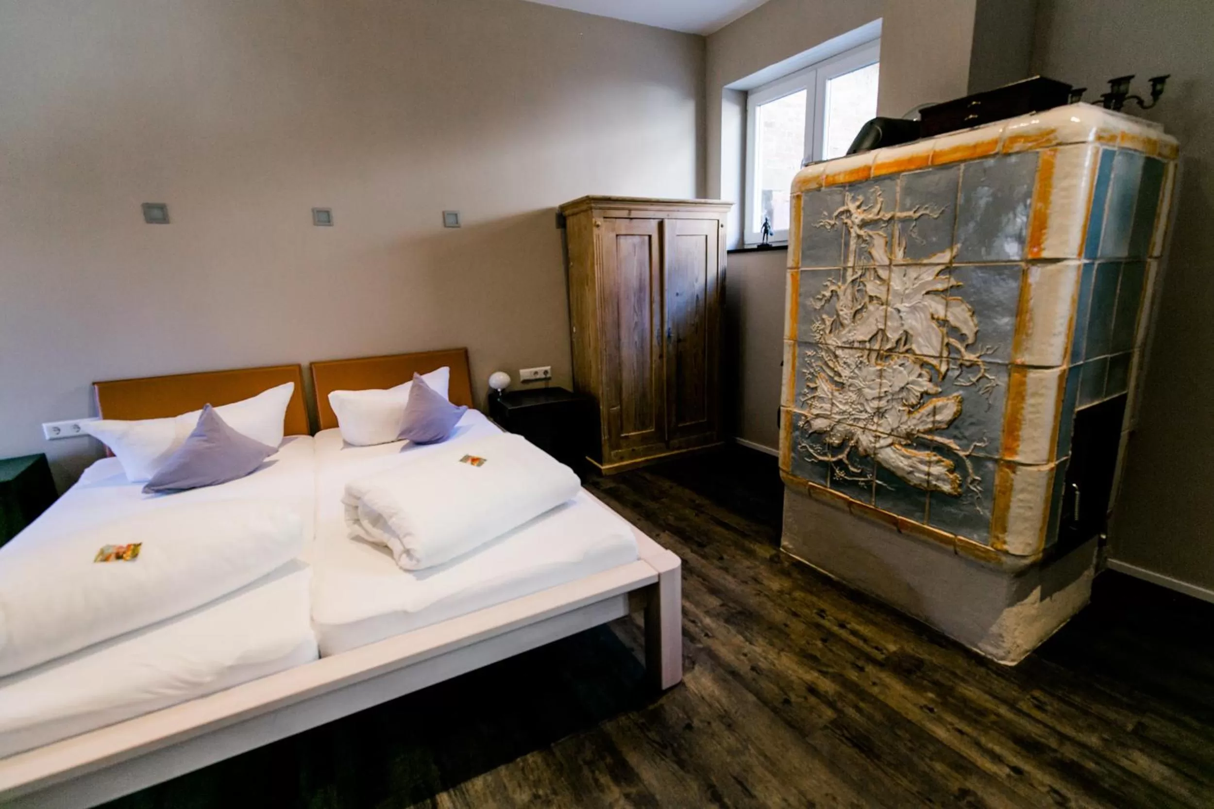 Bed in Burgers Hotel