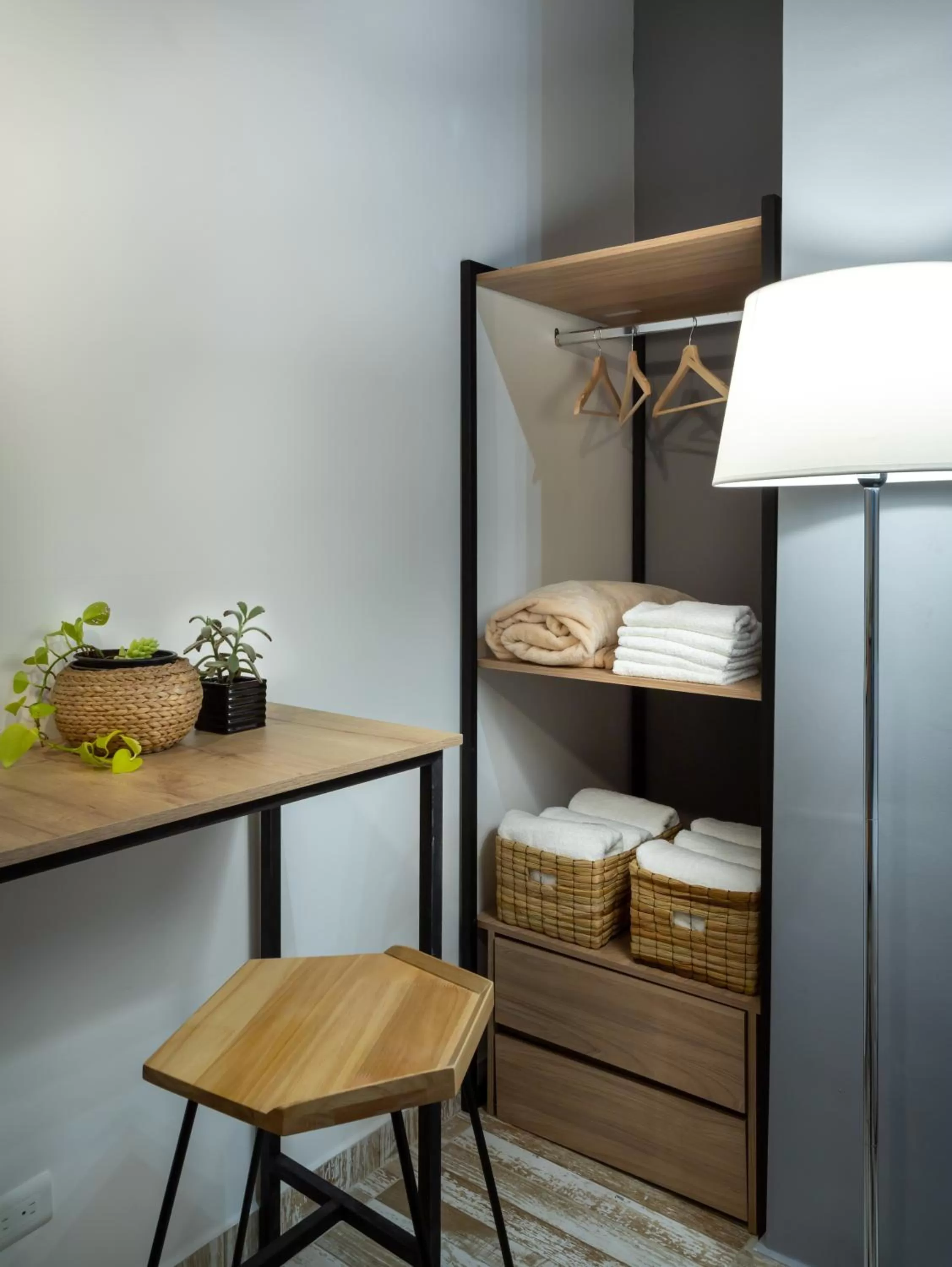 wardrobe in Hotel Lexum Estadio