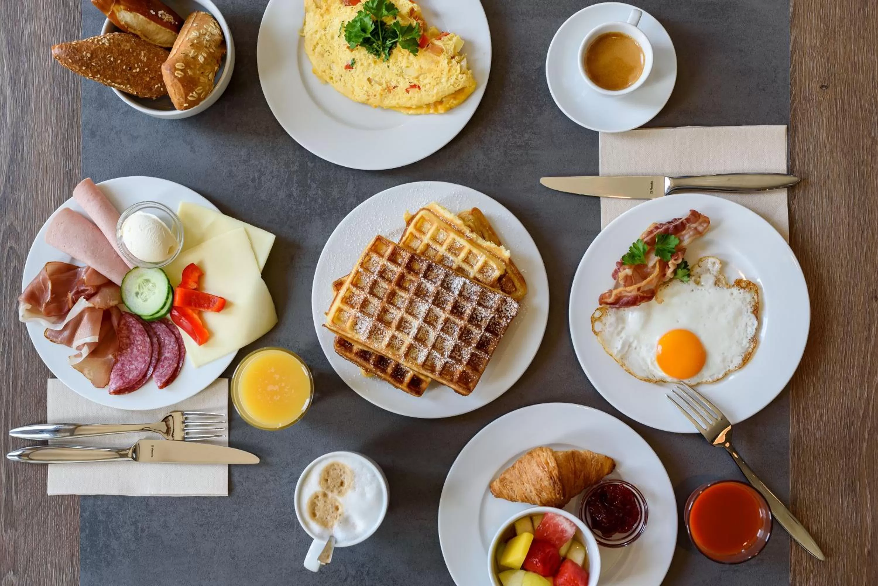 Breakfast in Aparthotel Adagio Bremen City