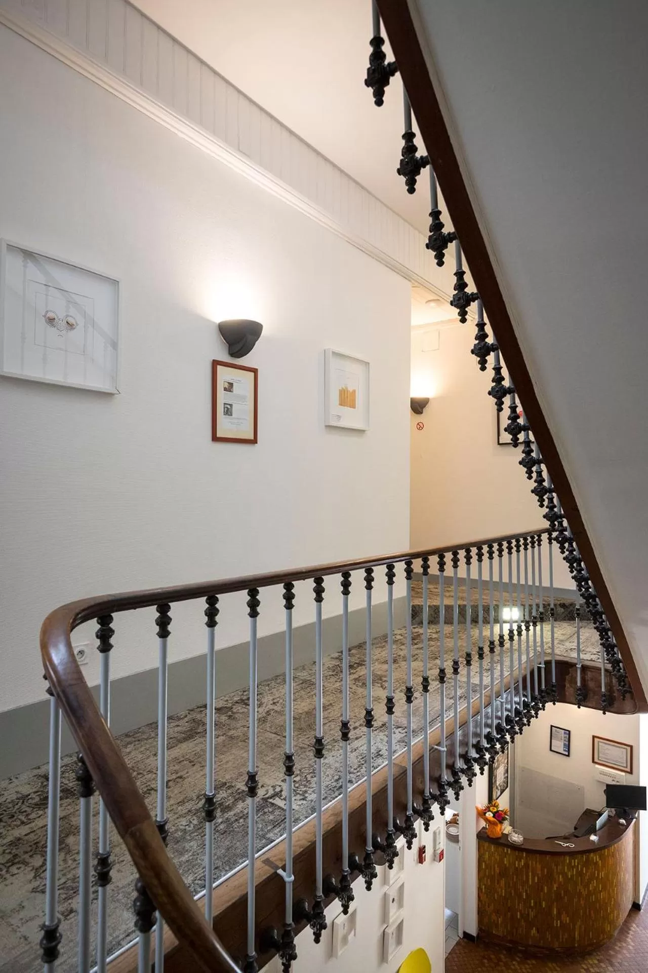 Property building in Hotel de Paris