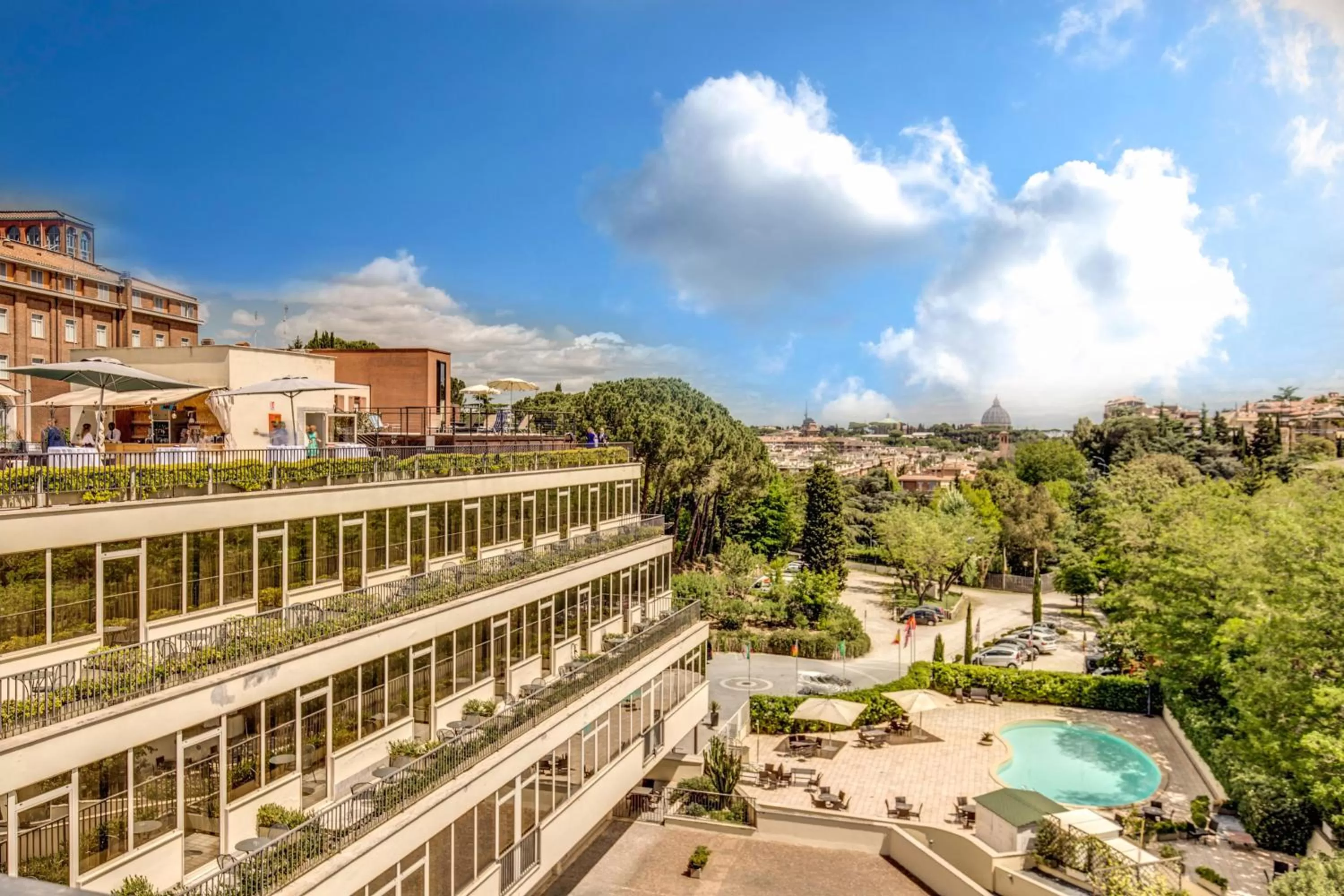 Property building in Cardinal Hotel St. Peter