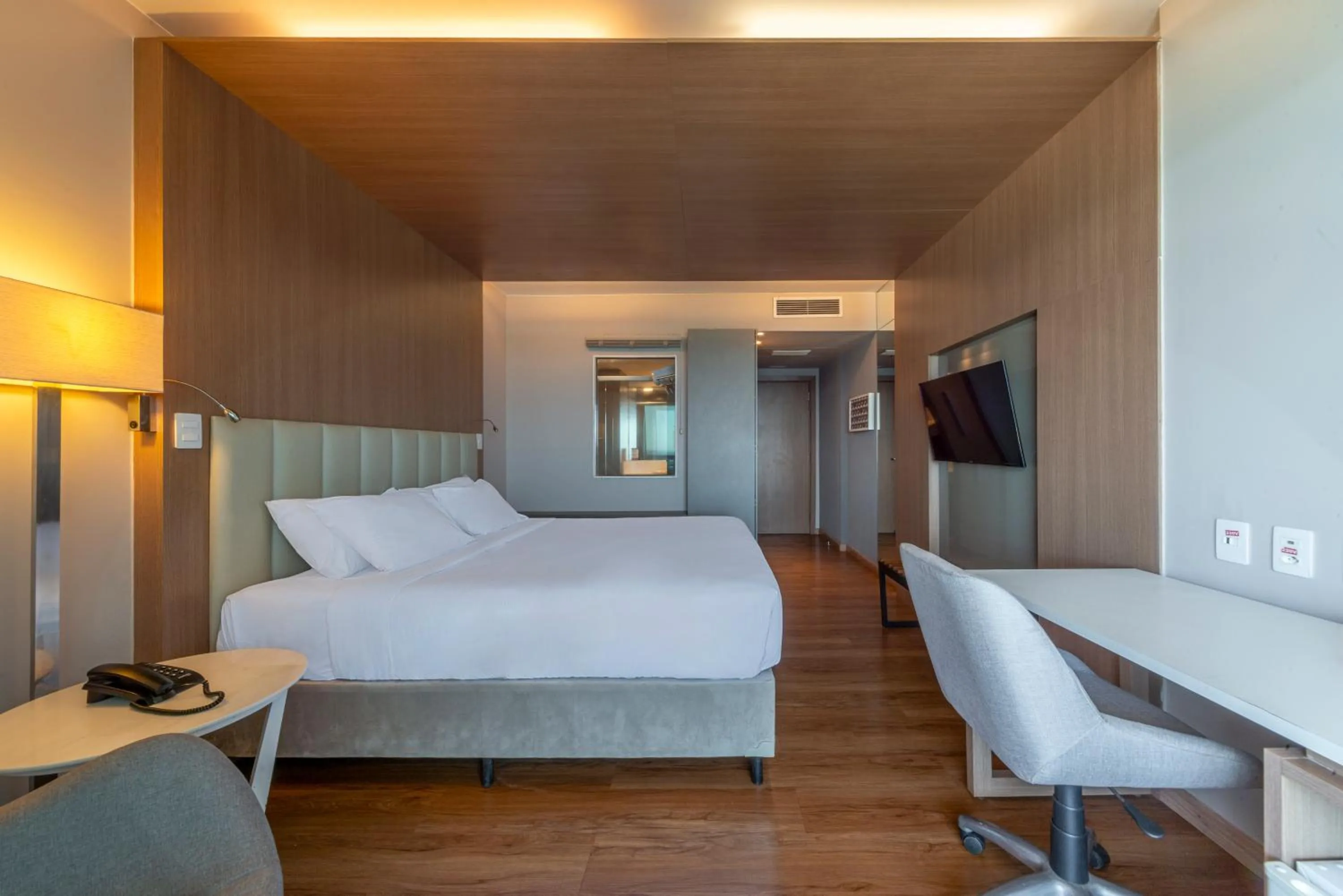 Bedroom, Bed in Laghetto Stilo Barra