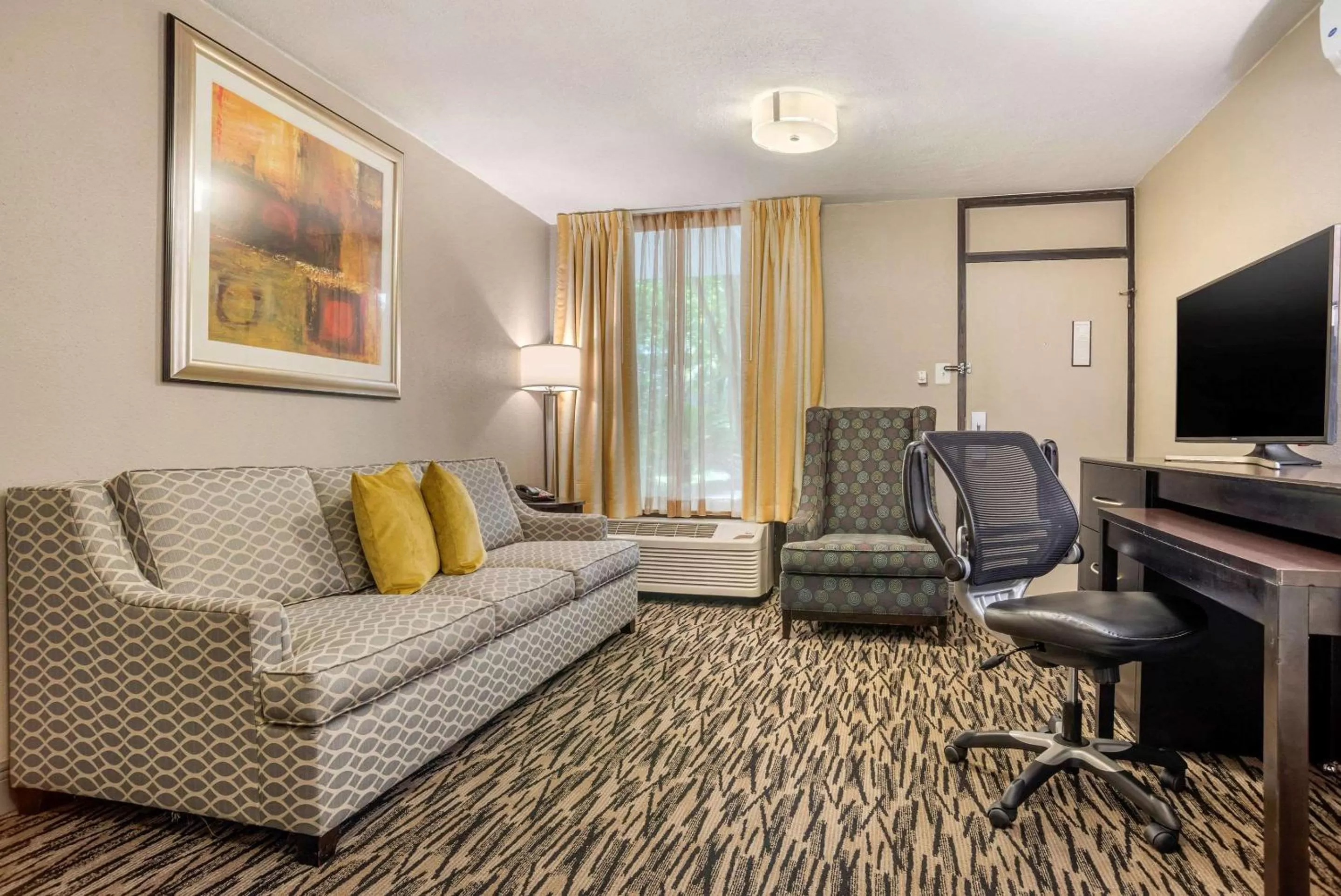 Photo of the whole room in Clarion Inn Conference Center