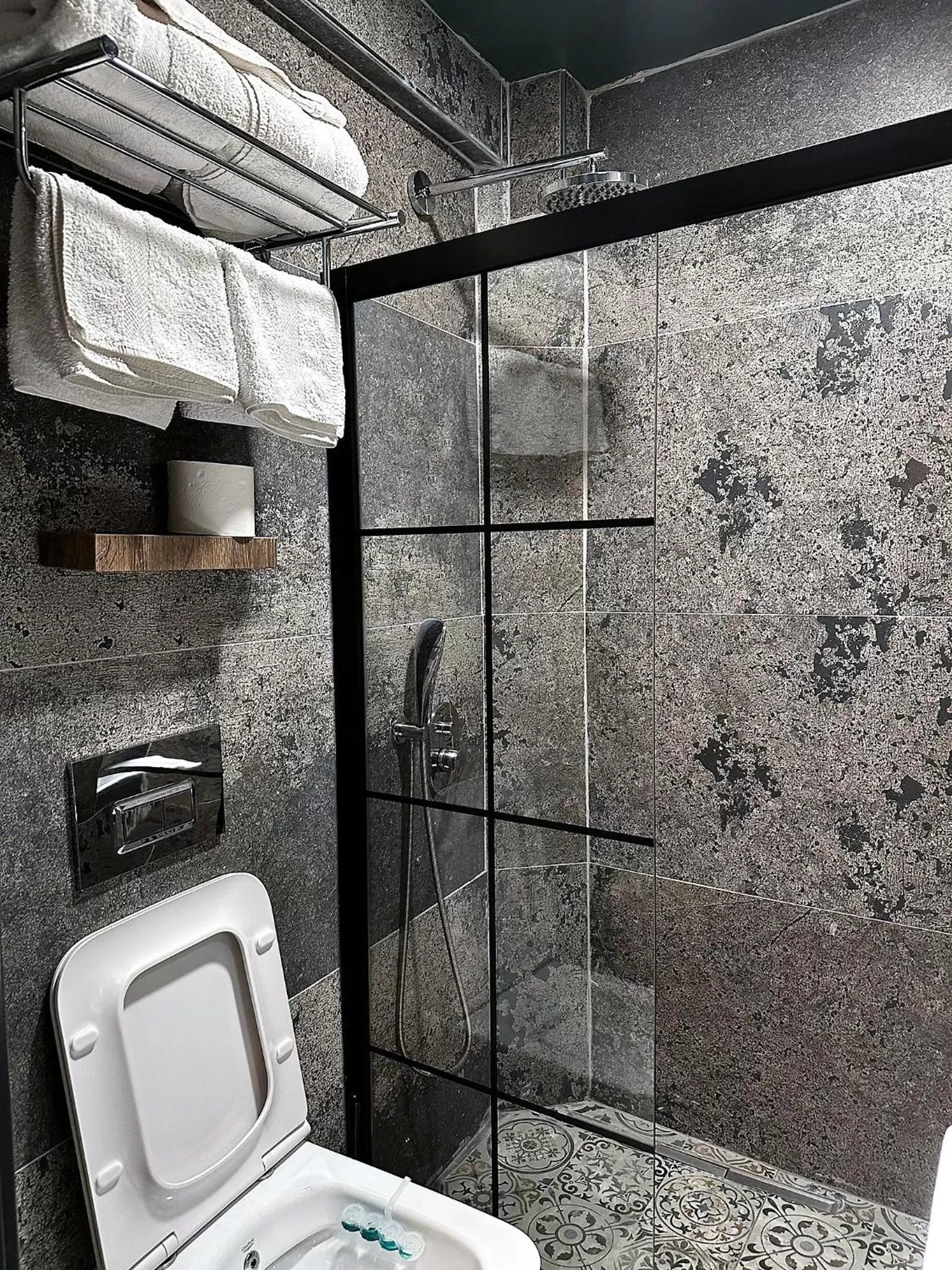 Bathroom in Sunset Hotel Marmaris