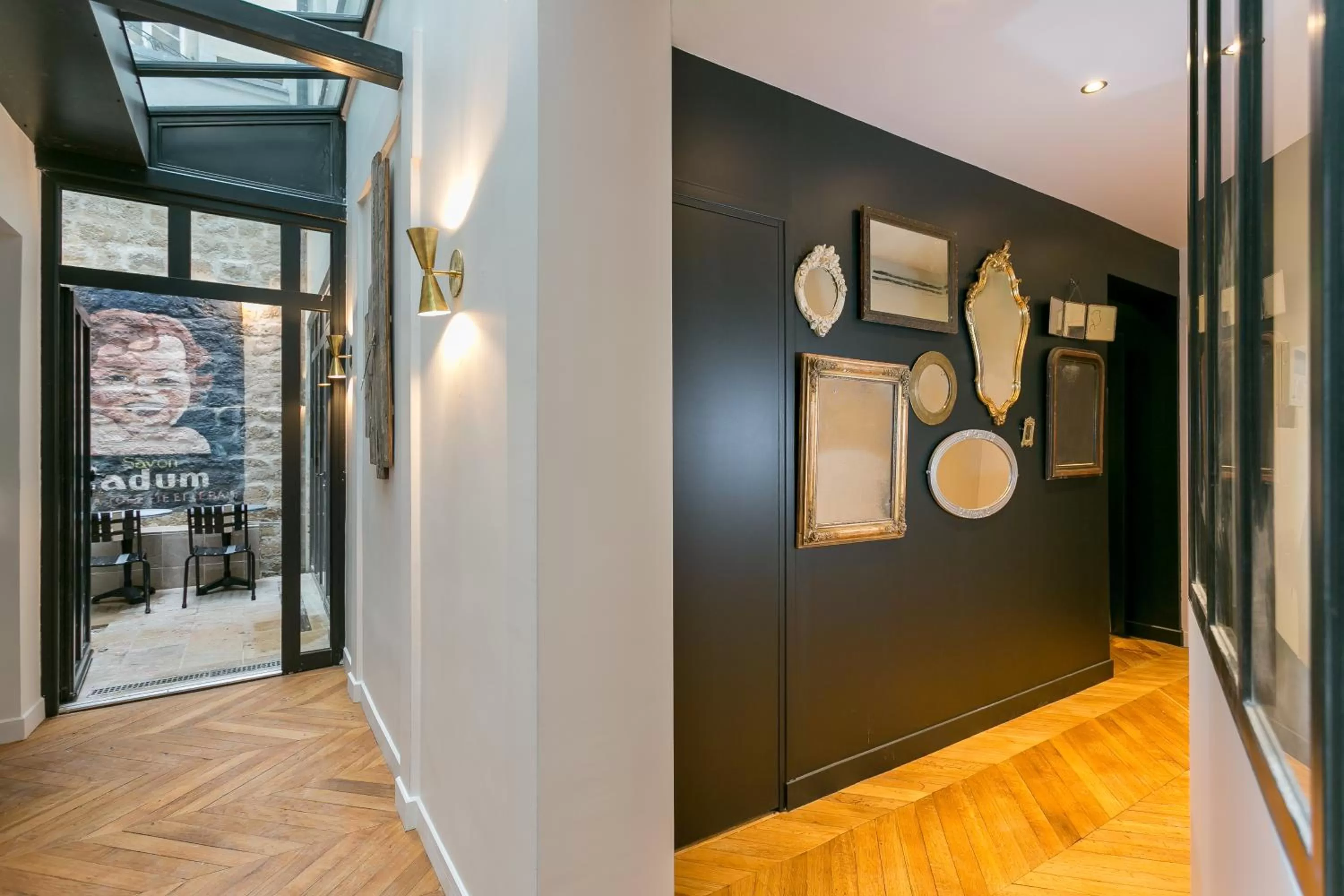 Decorative detail in Hotel Scarlett