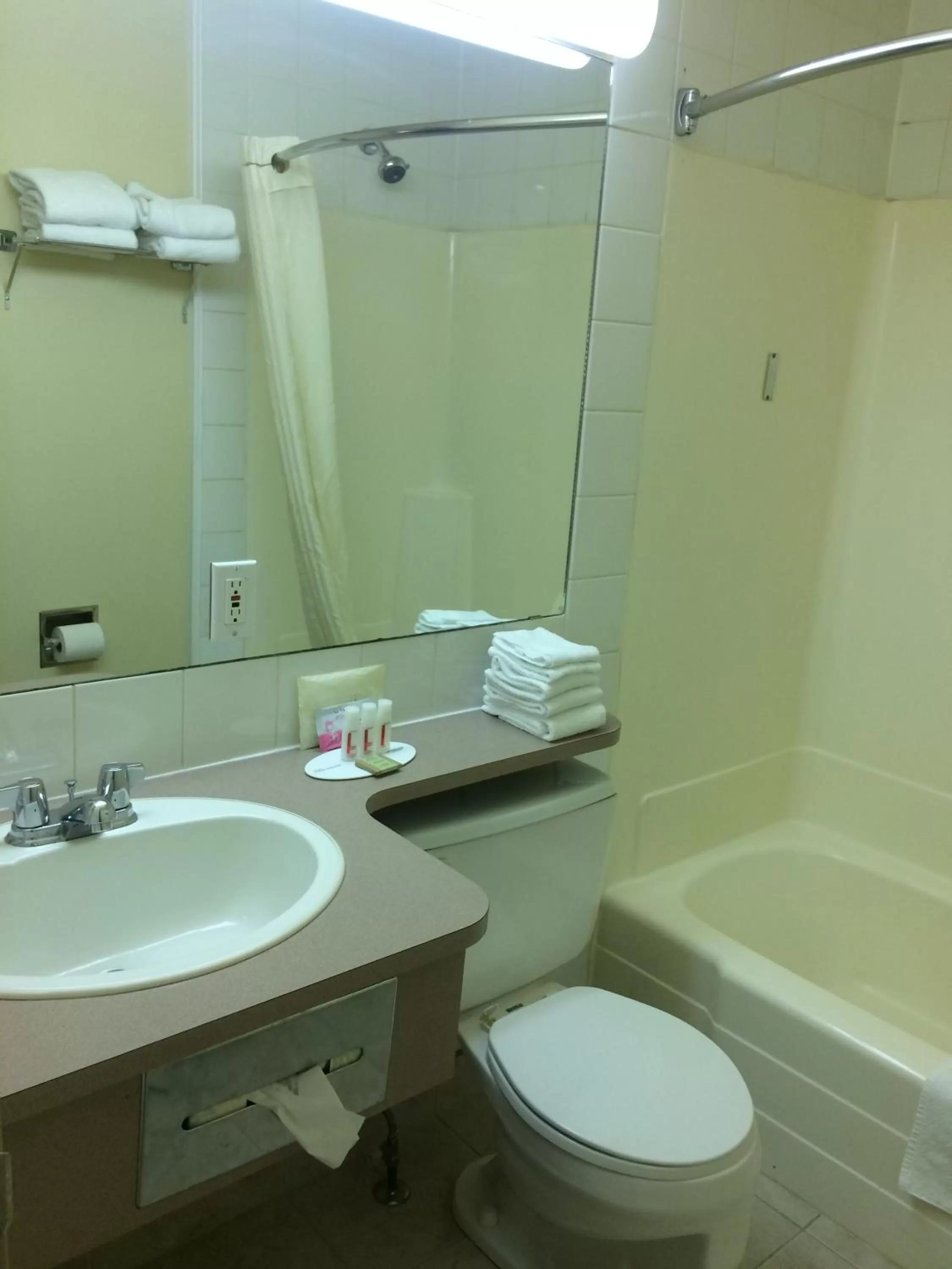 Bathroom in Super 8 by Wyndham Lethbridge